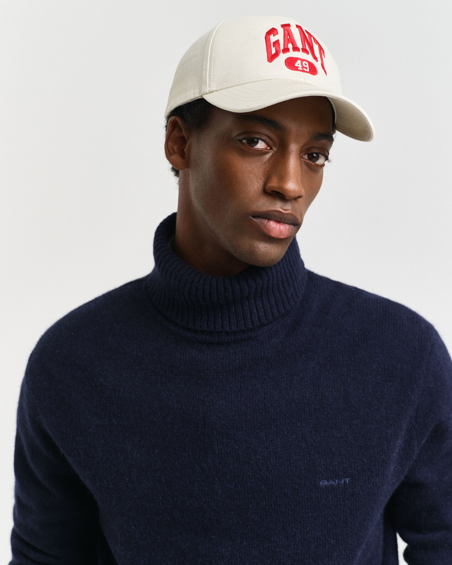 Jersey con cuello de cisne en mezcla de lana