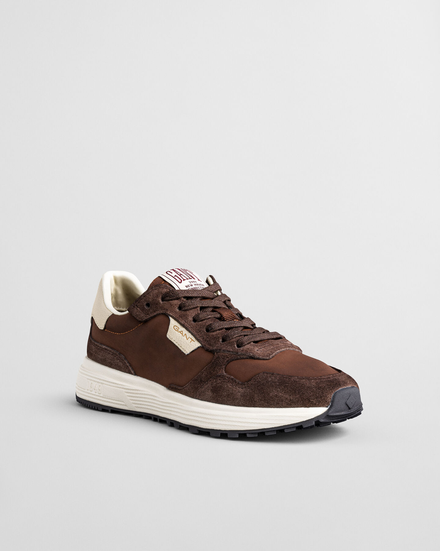 Zapatillas Beywin de ante y nailon