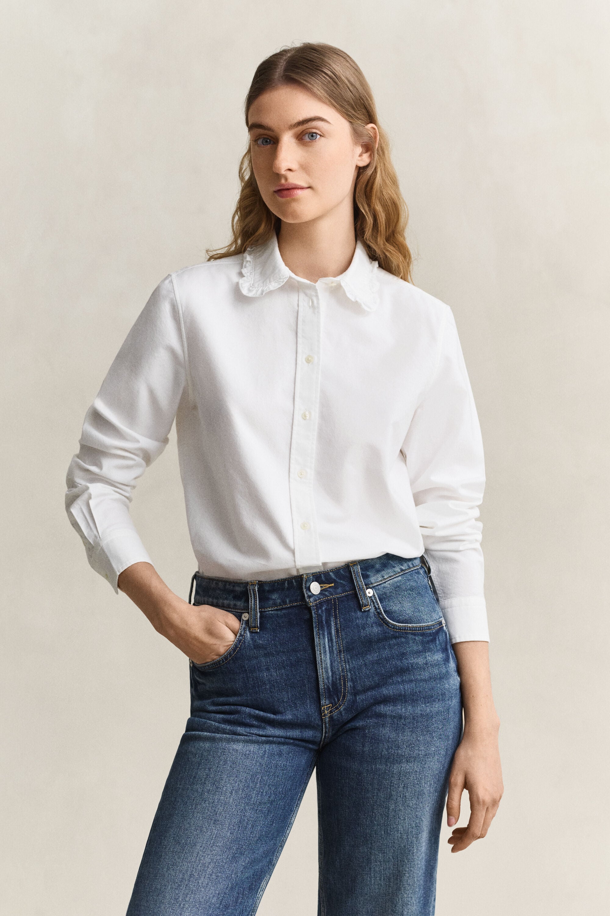 Camisa Oxford clásica con volantes