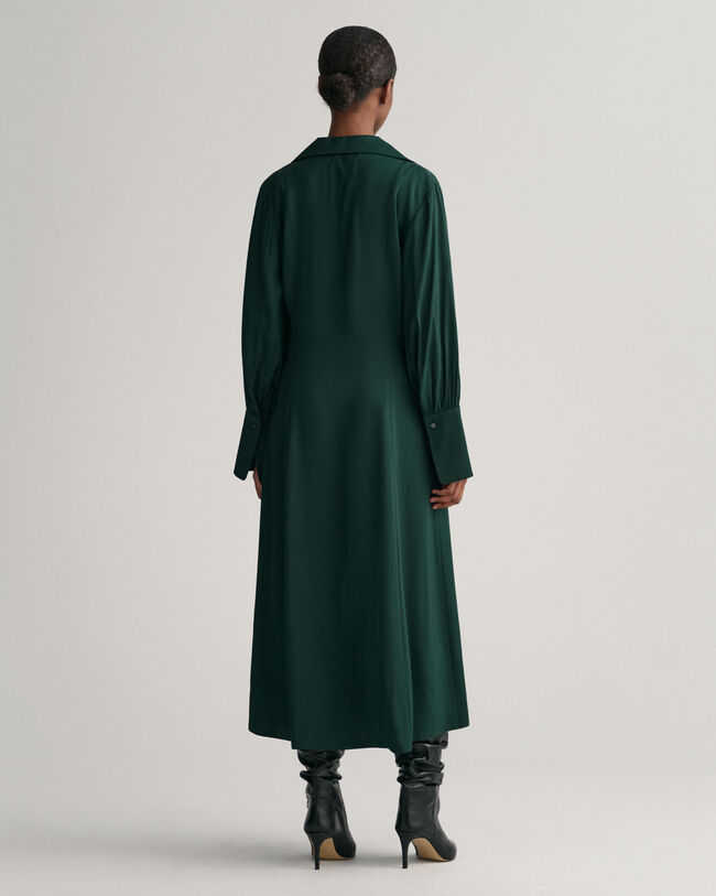 Vestido Slim Fit con pu&ntilde;os anchos