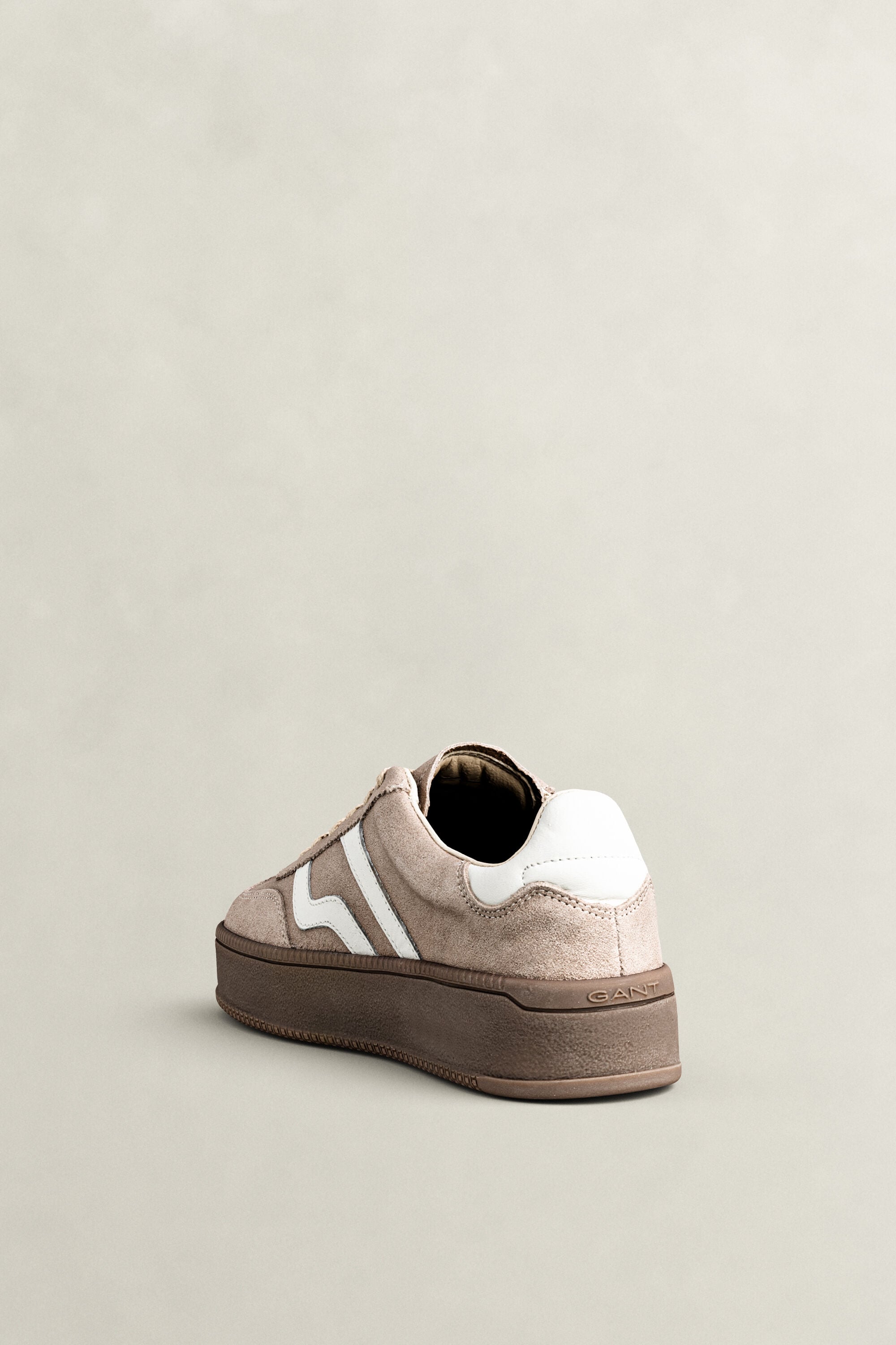 Zapatillas de ante Cuzmani