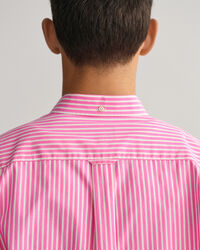 Camisa Regular Fit de manga corta en velarte a rayas