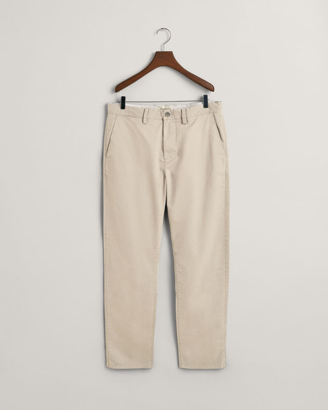 Pantalones chinos Seasonal Essential Regular Fit Archive Shield