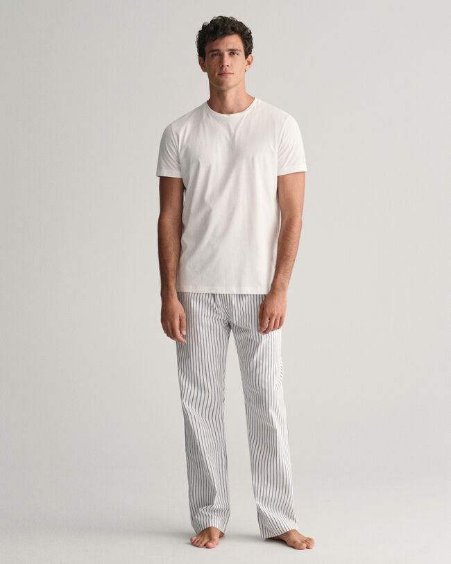 Caja de regalo con camiseta y pantalones de pijama a rayas