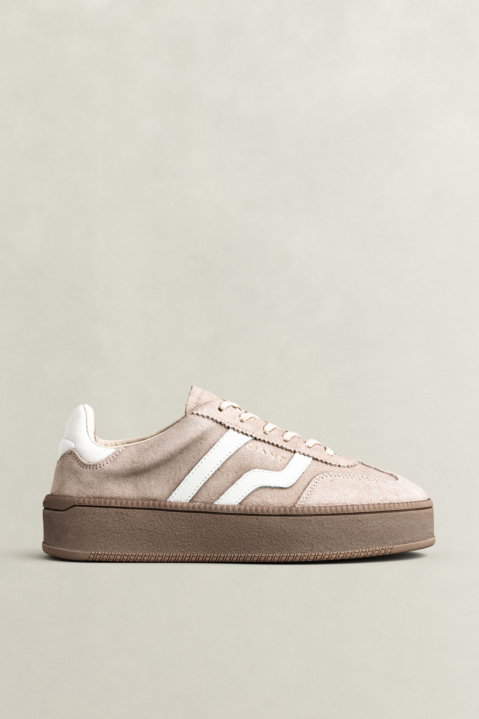 Zapatillas de ante Cuzmani