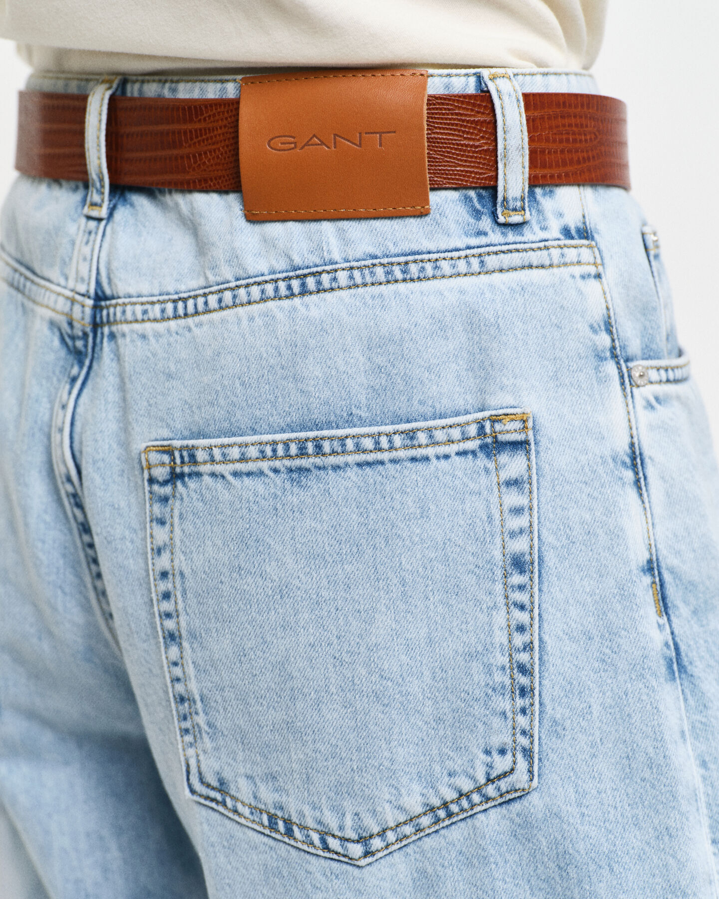 Vaqueros de pernera ancha con raya