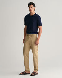 Pantalones chinos de sarga