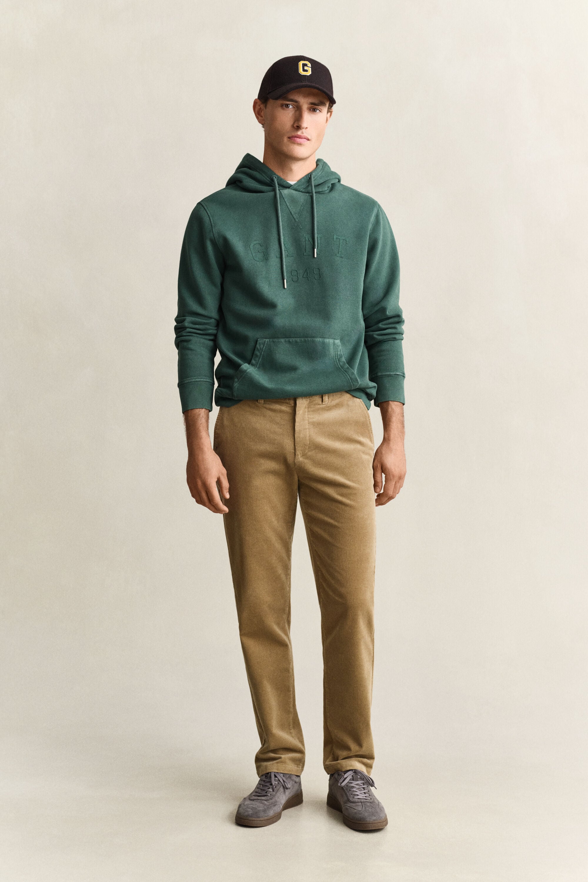 Pantalones chinos Regular Fit de pana