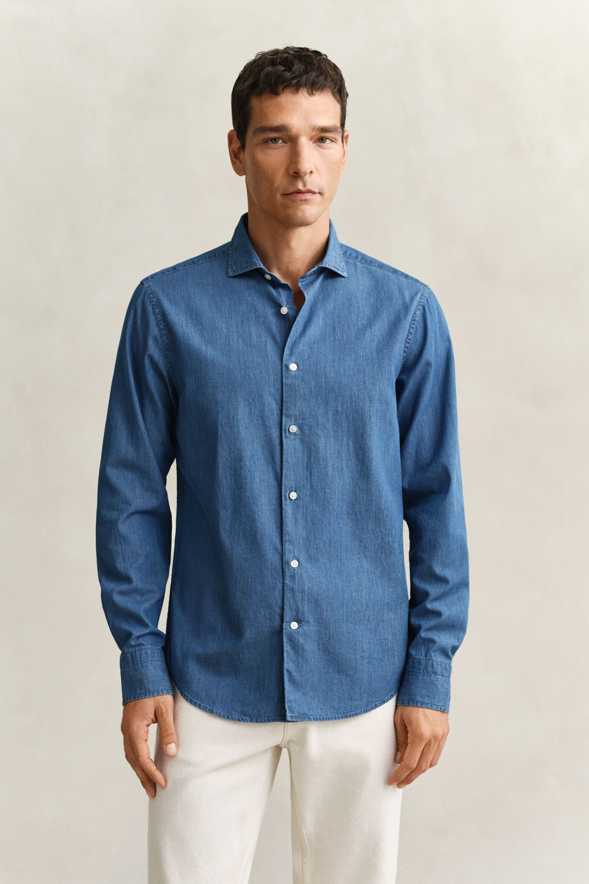 Camisa añil de sarga