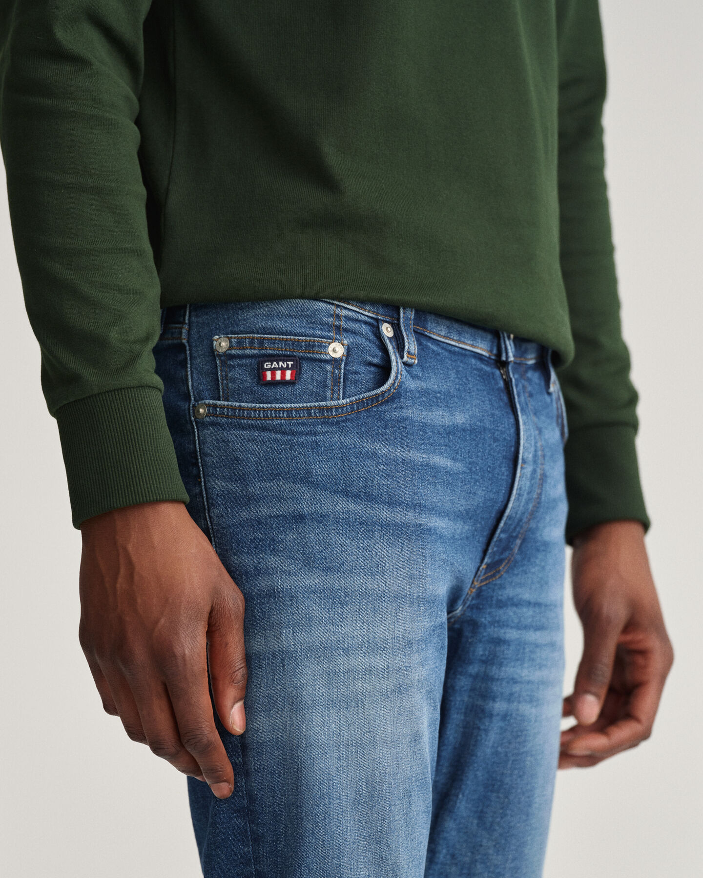 Vaqueros Extra Slim Fit Maxen Retro Shield