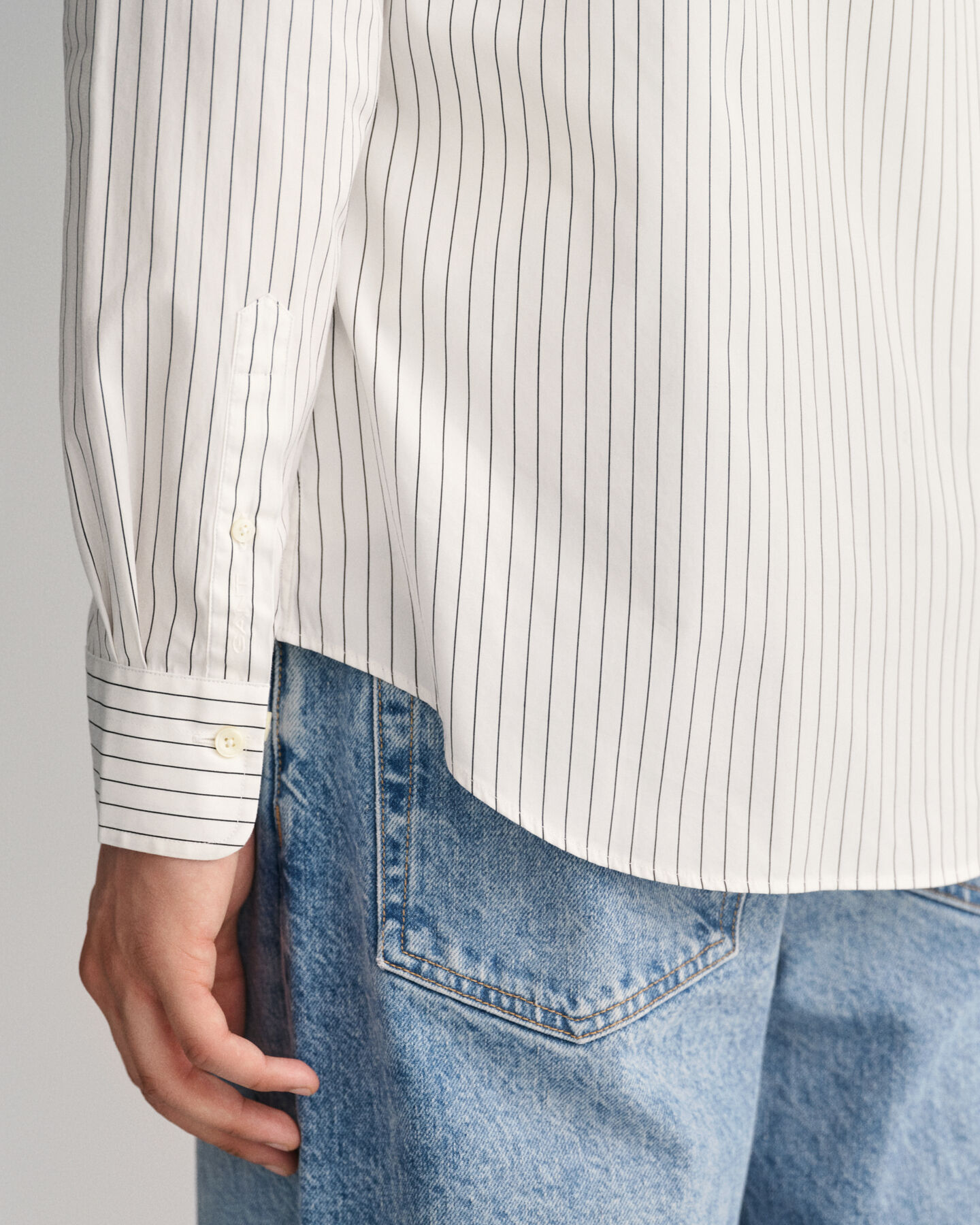 Camisa formal Slim Fit de raya diplom&aacute;tica