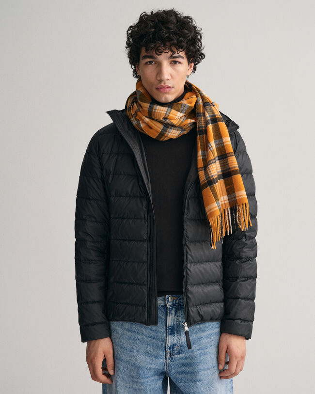 Bufanda tejida de cuadros