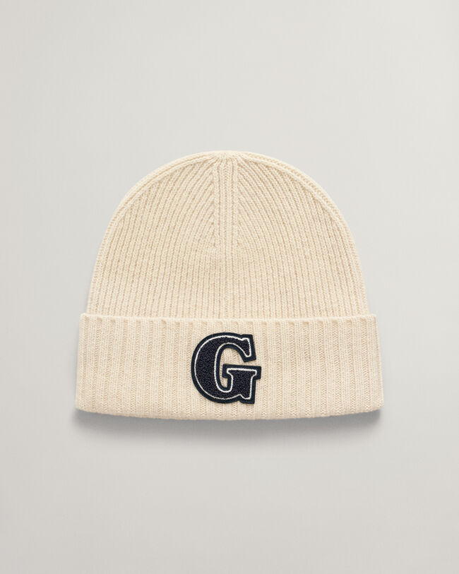 Gorro con insignia G