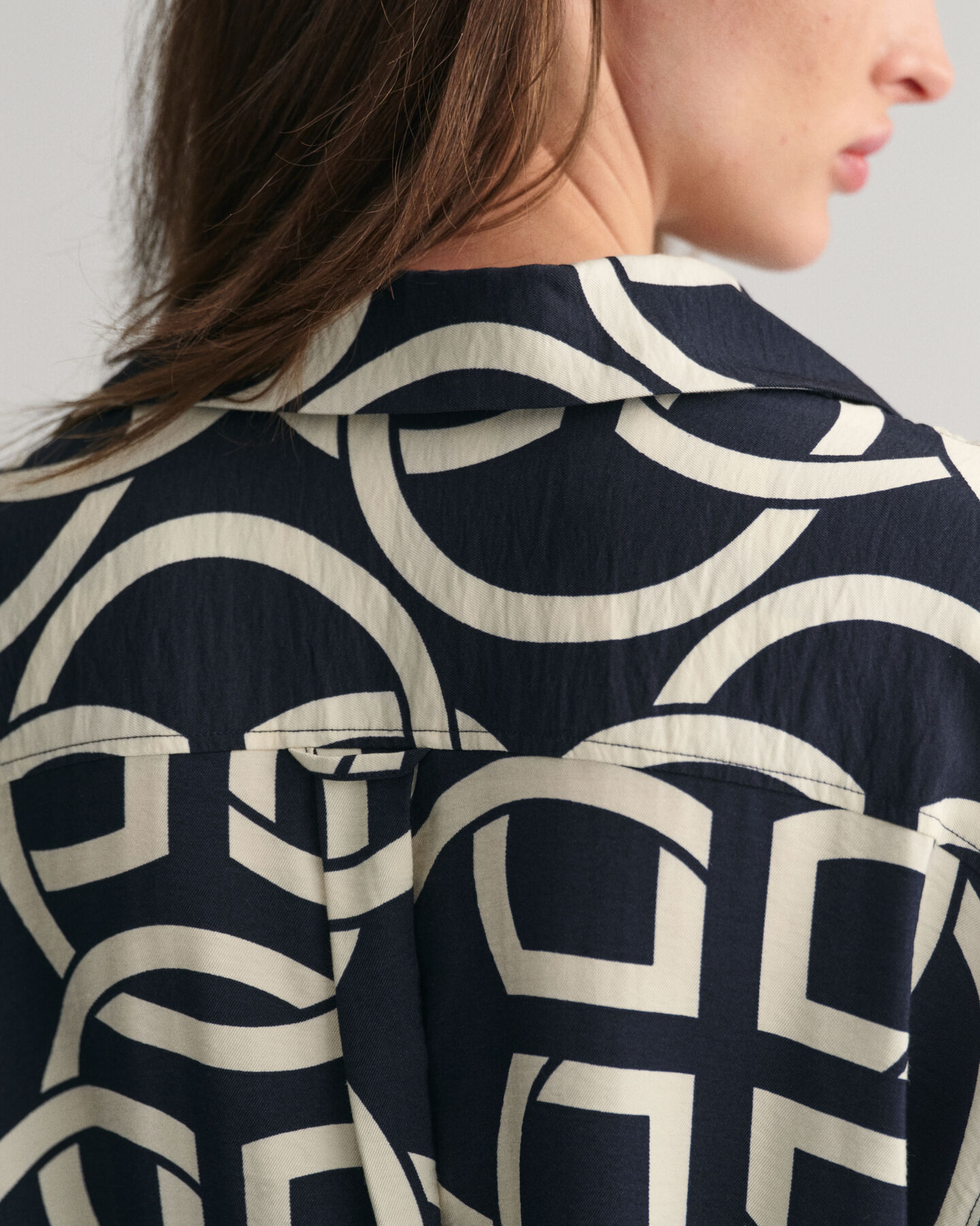 Caftán de manga corta con estampado Monogram