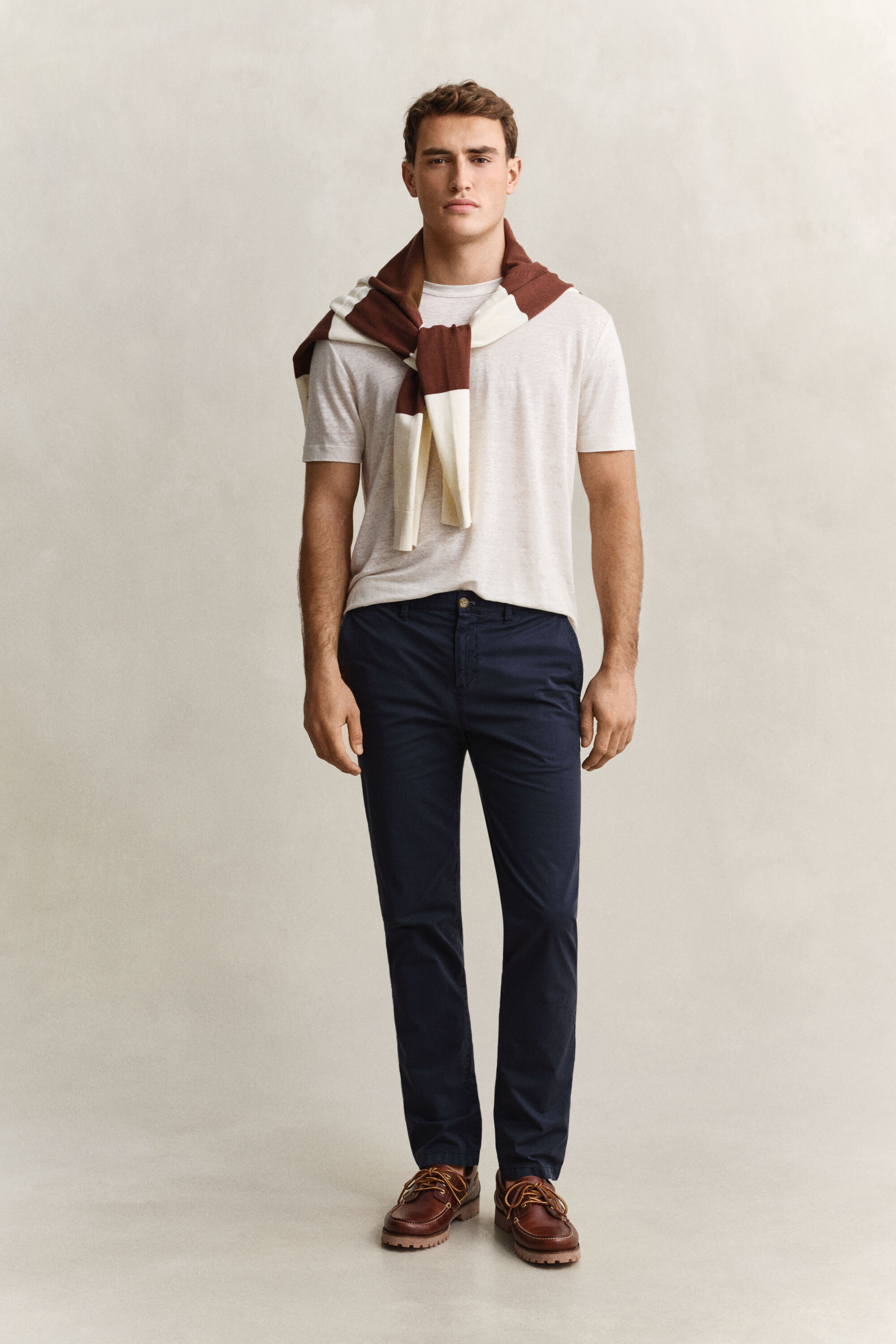 Pantalones chinos Sunfaded