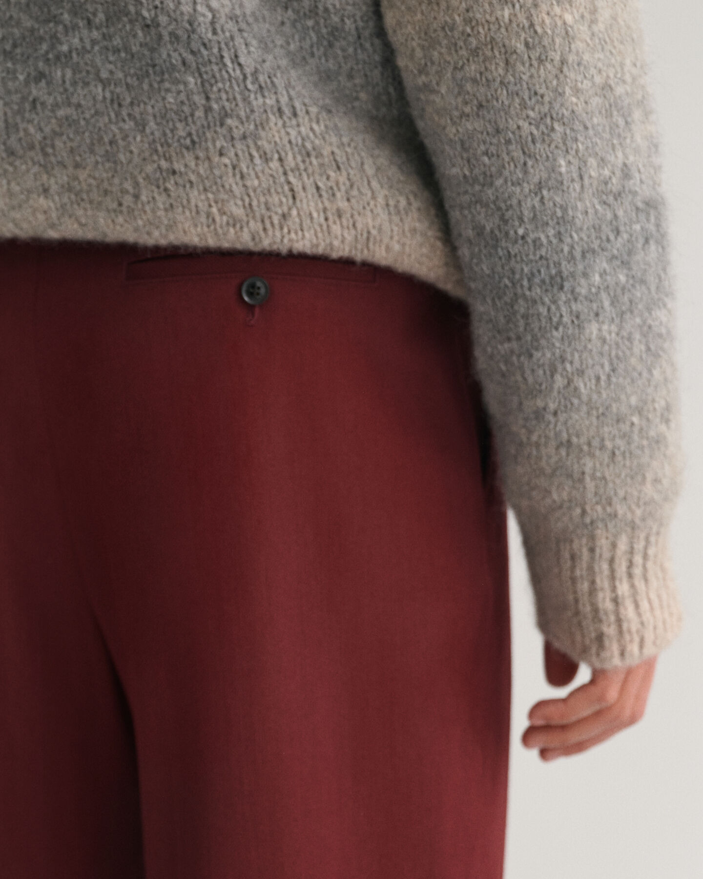 Pantalones de traje en sarga de lana