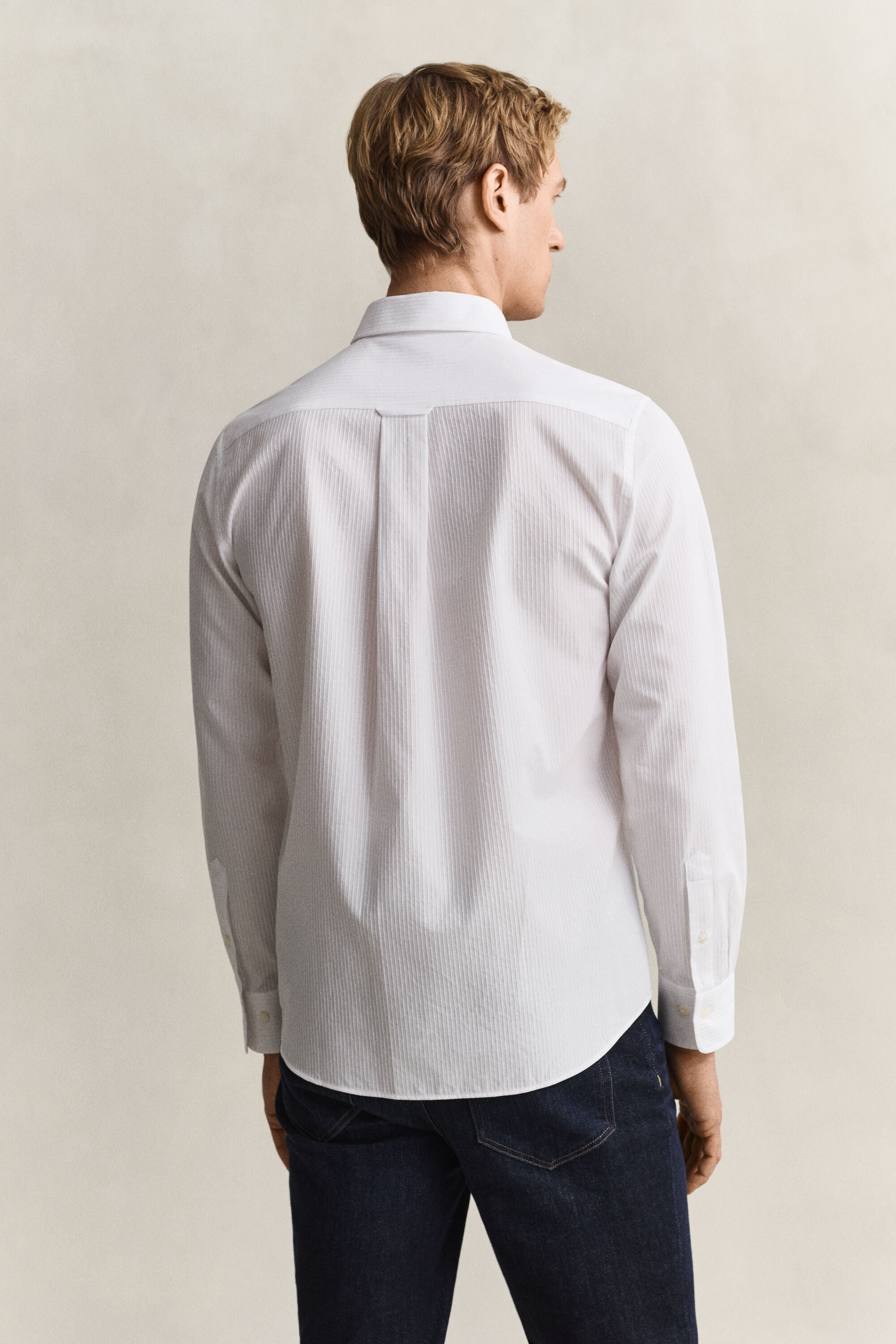 Camisa Regular Fit con textura labrada de rayas