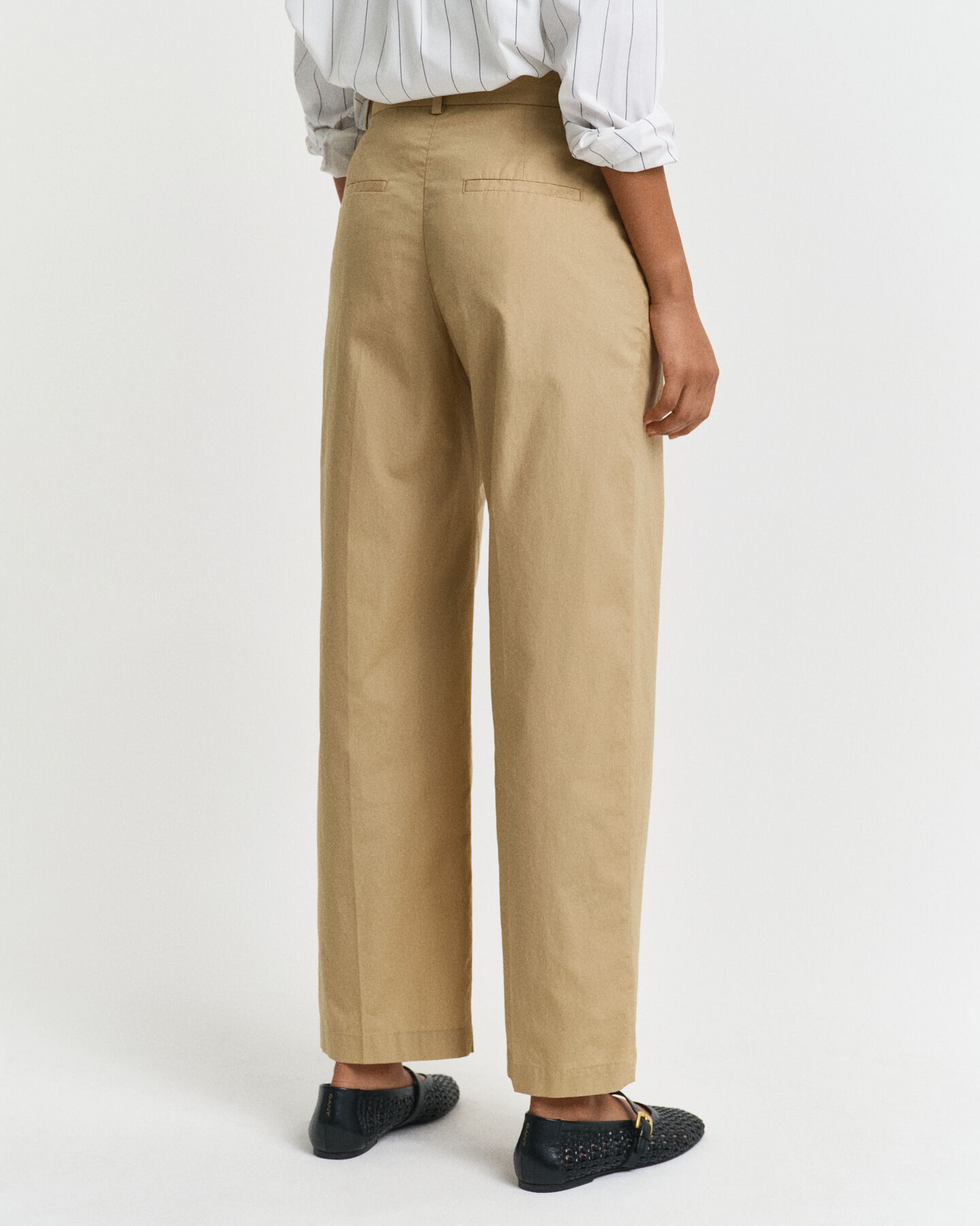 Pantalones chinos ligeros