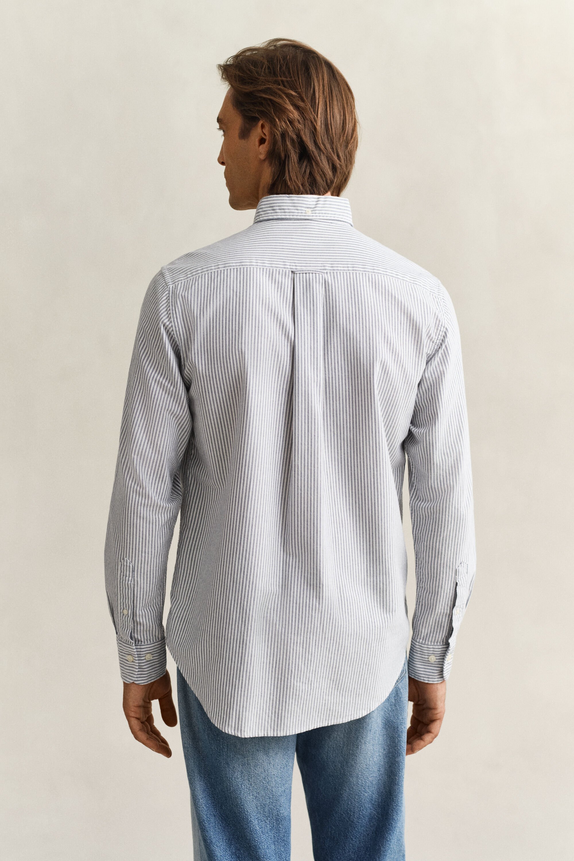 Camisa Oxford clásica de rayas finas