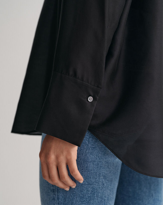 Blusa Relaxed Fit con cuello recto