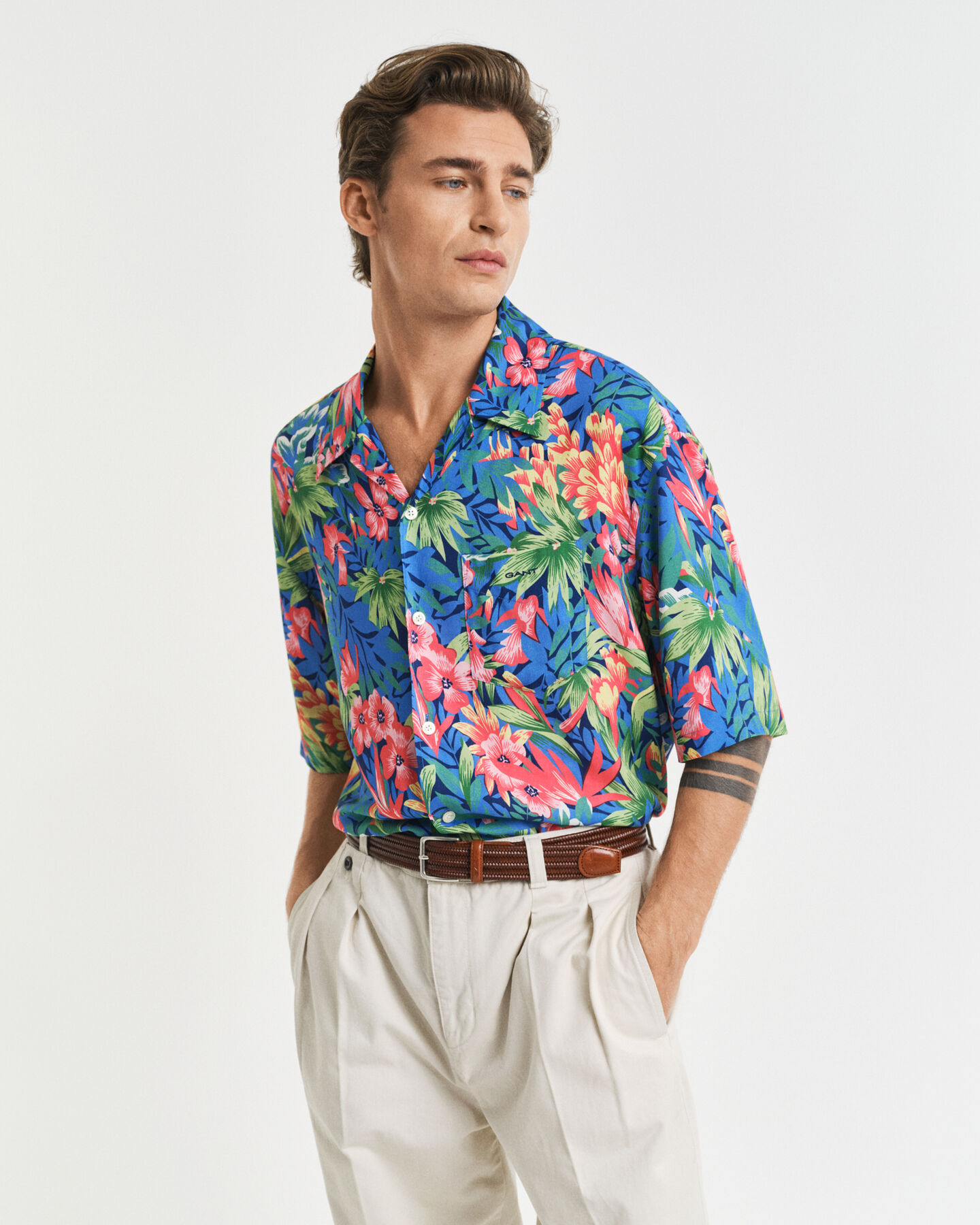 Camisa de manga corta Relaxed Fit con estampado tropical