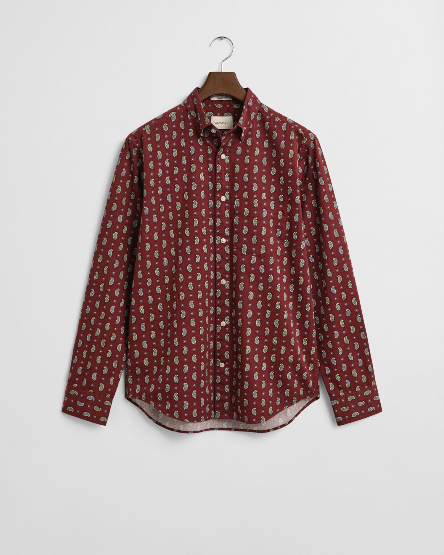 Camisa Regular Fit de sarga con estampado de cachemir