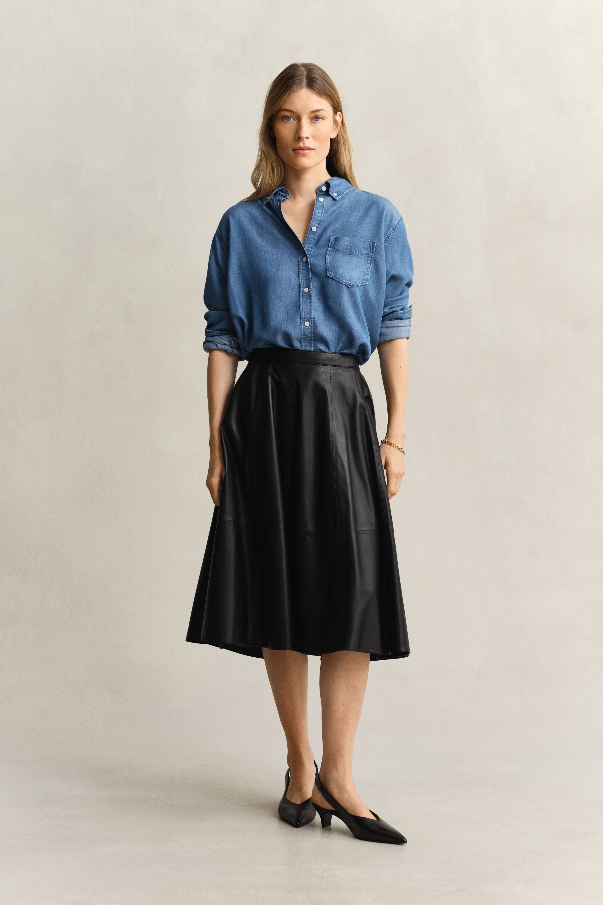 Falda de piel con vuelo