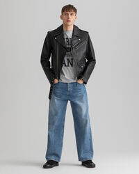 Cazadora motera de piel