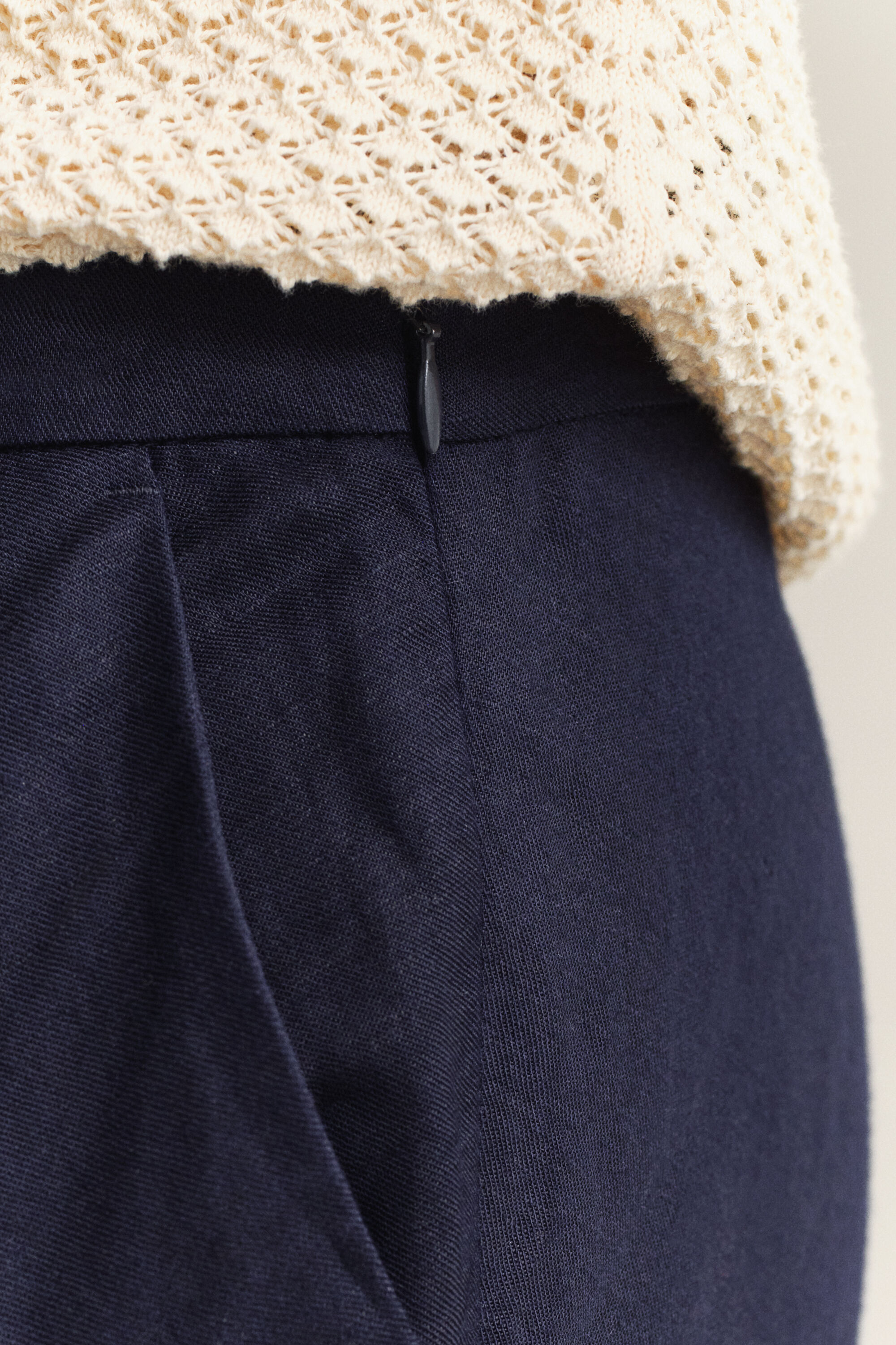 Falda en mezcla de lino con vuelo