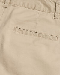Pantalones chinos cortos