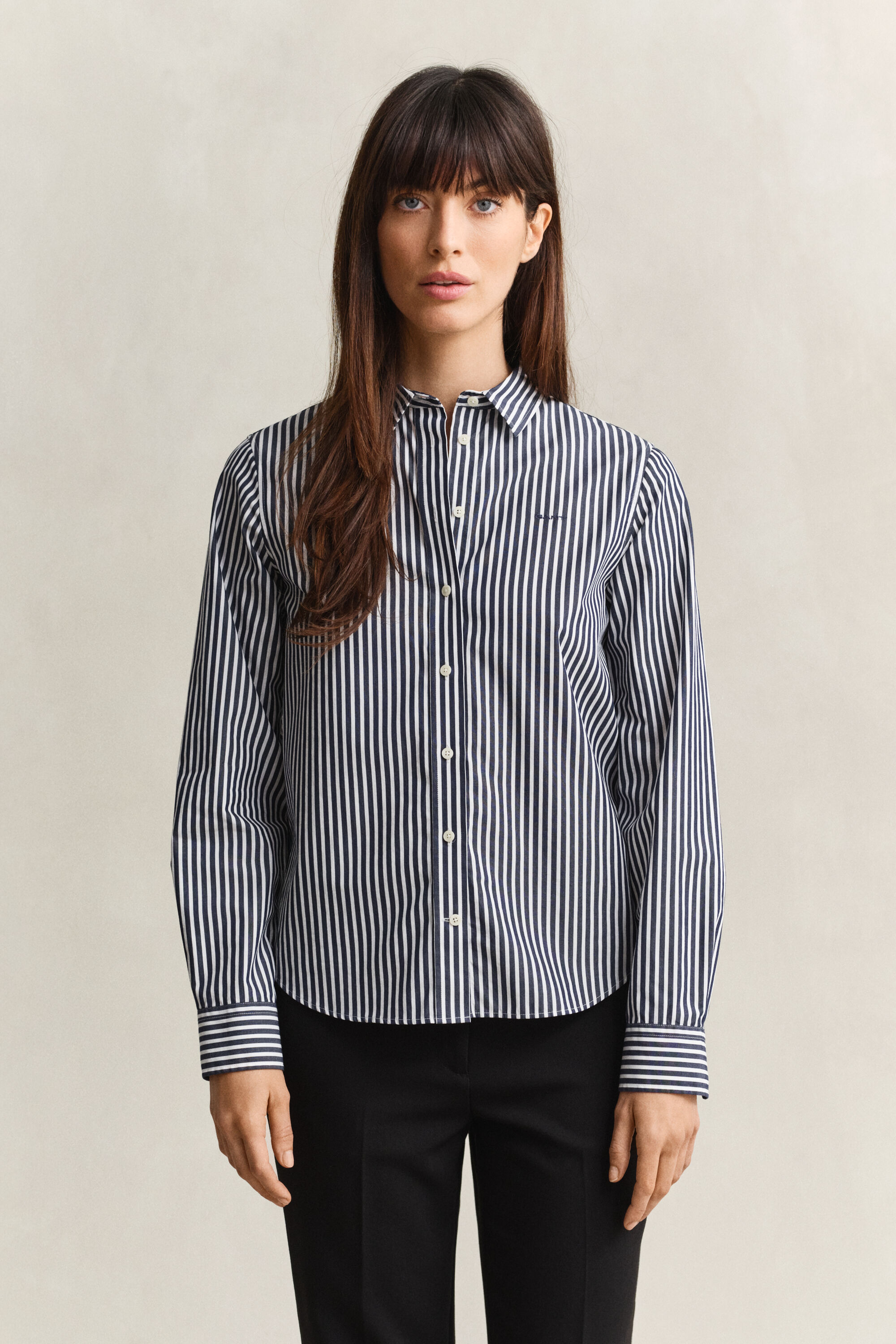 Camisa Regular Fit clásica de popelina a rayas