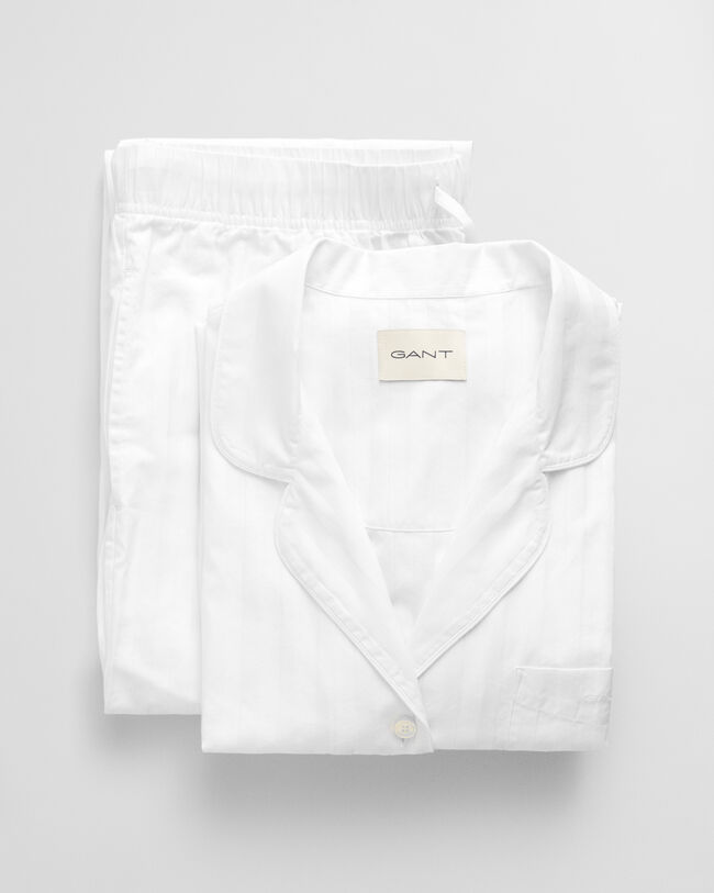 Caja de regalo con pijama