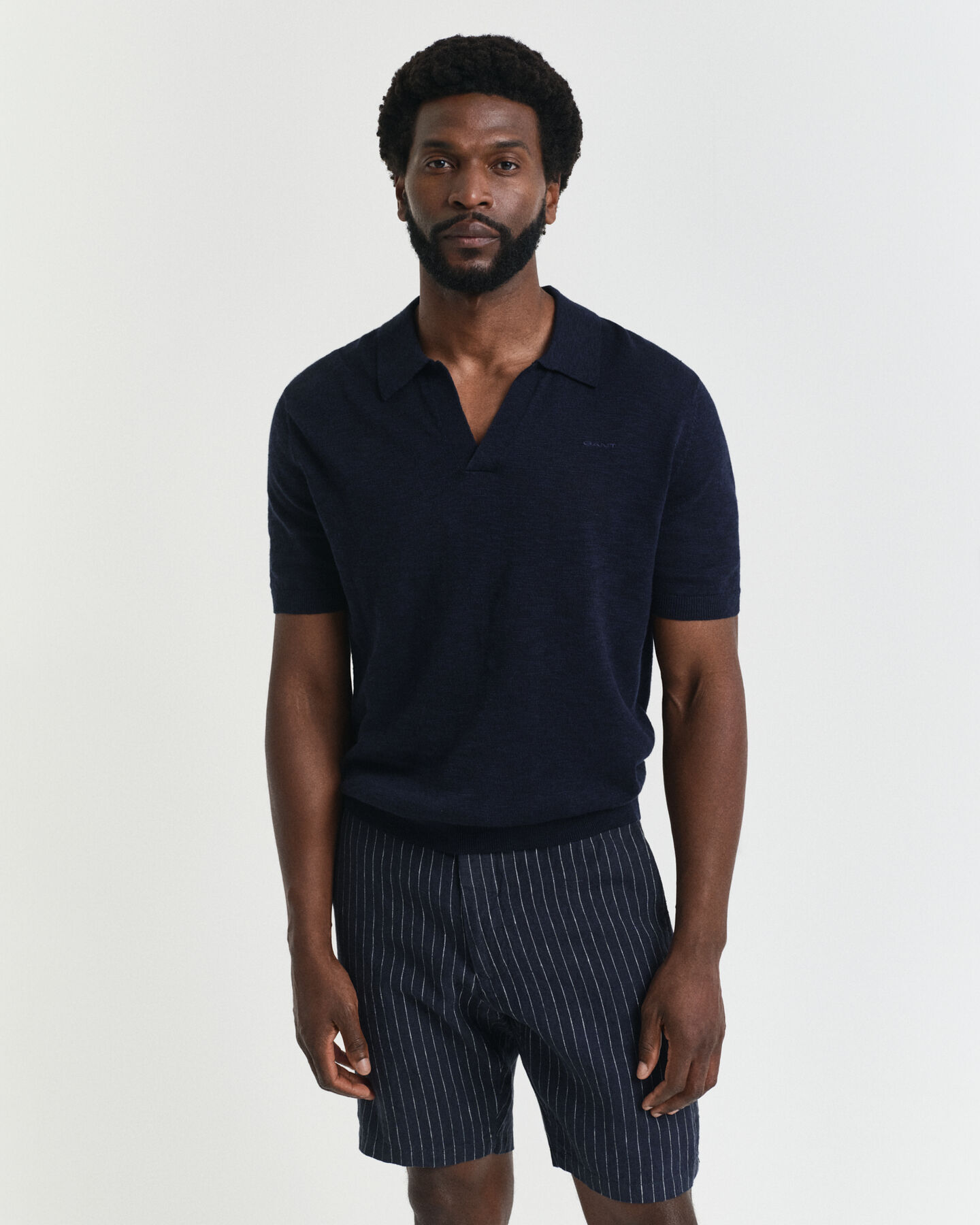 Jersey tipo polo de manga corta en mezcla de lino