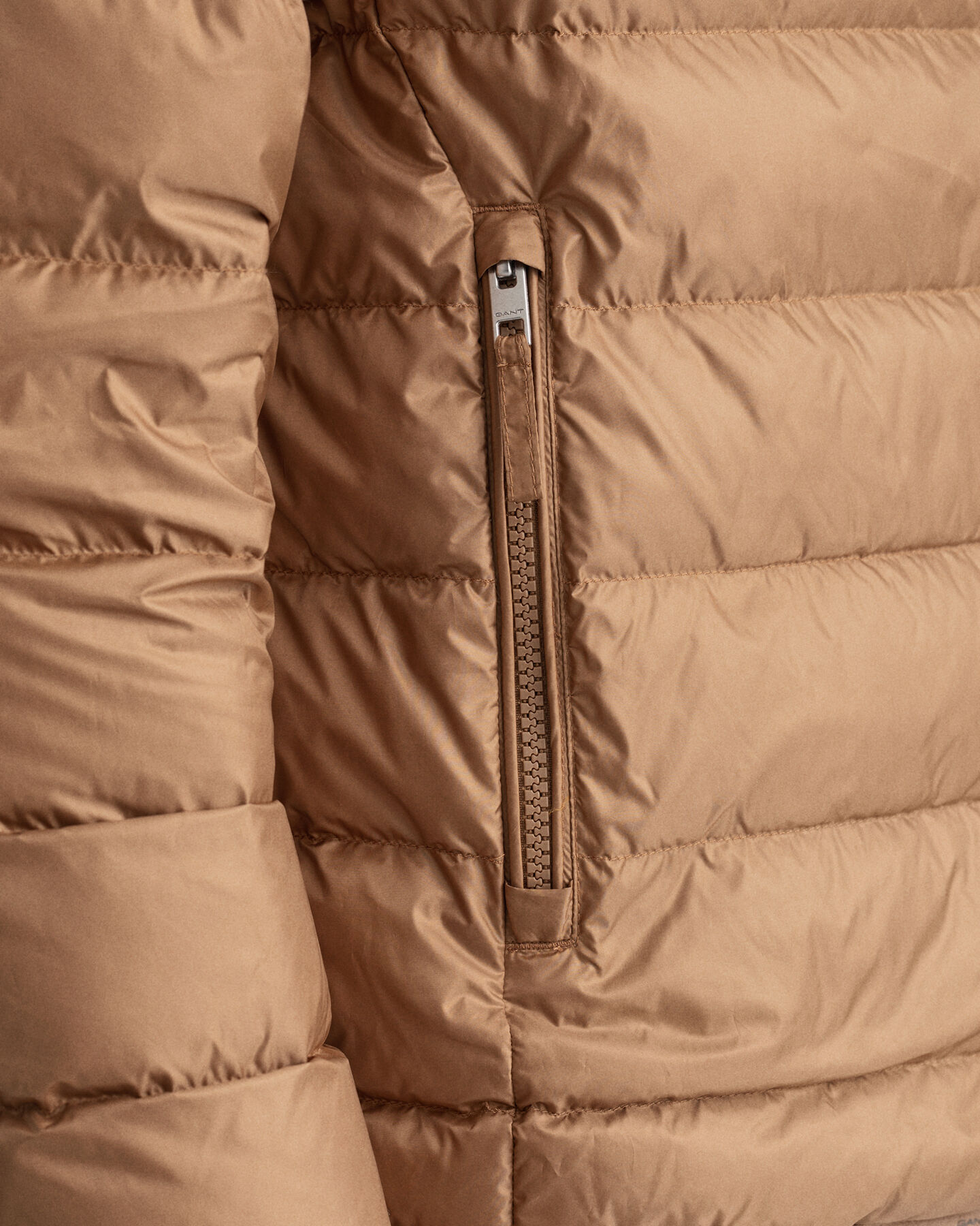 Chaqueta de plumón ligera