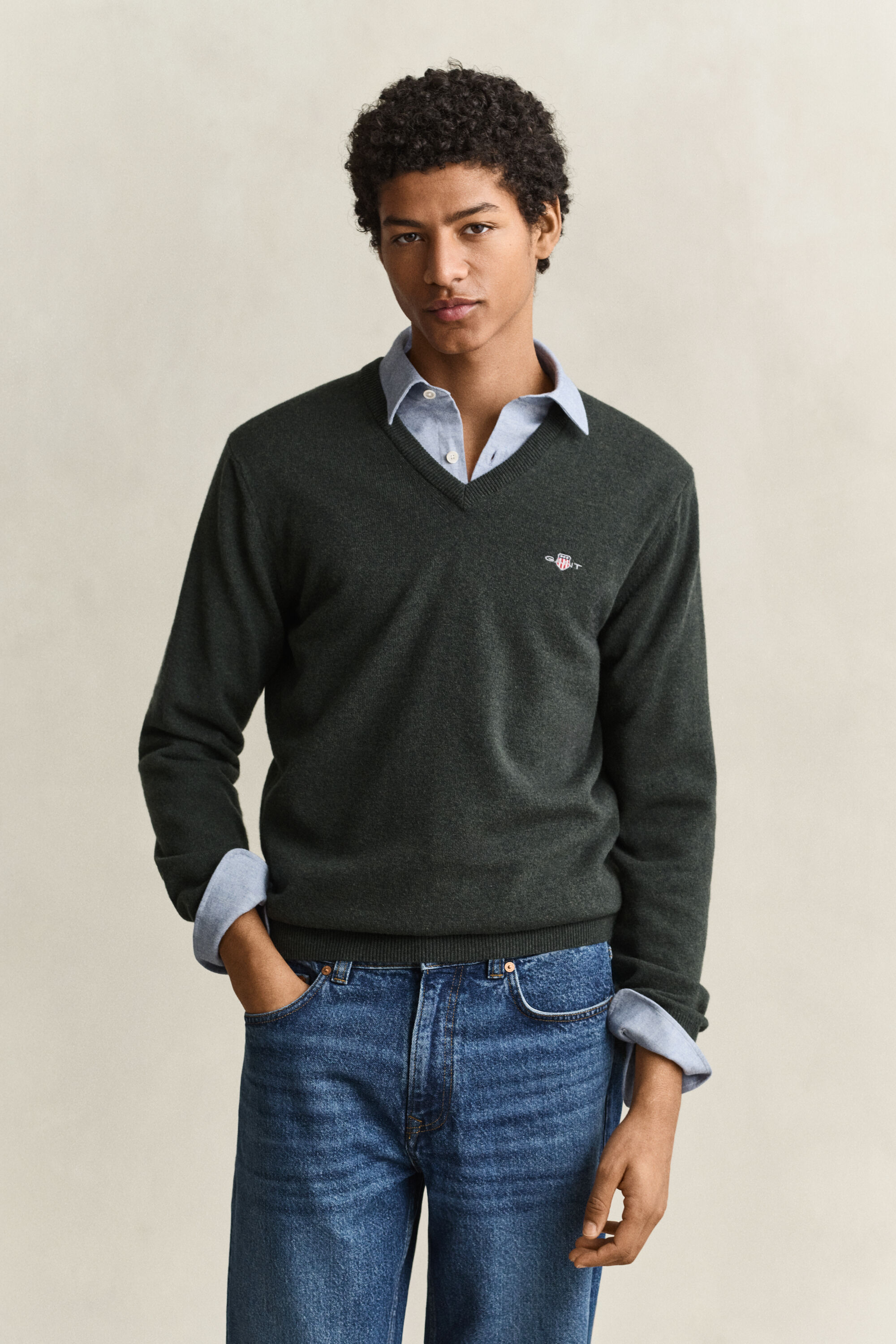 Jersey de cuello de pico en lana de oveja