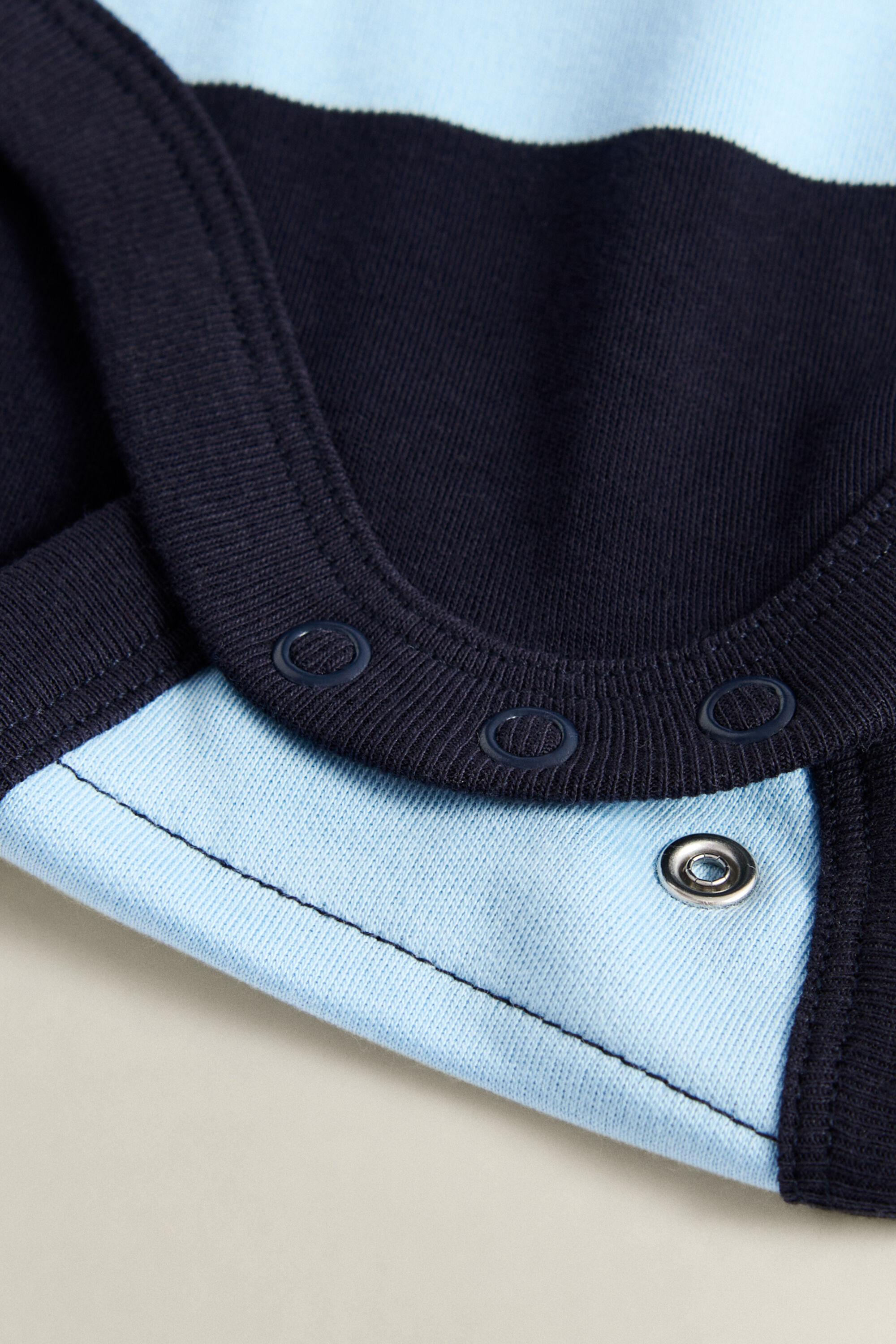 Paquete de dos peleles de rayas Baby