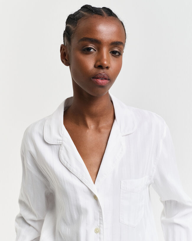 Caja de regalo con pijama