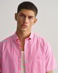 Camisa Regular Fit de manga corta en velarte a rayas