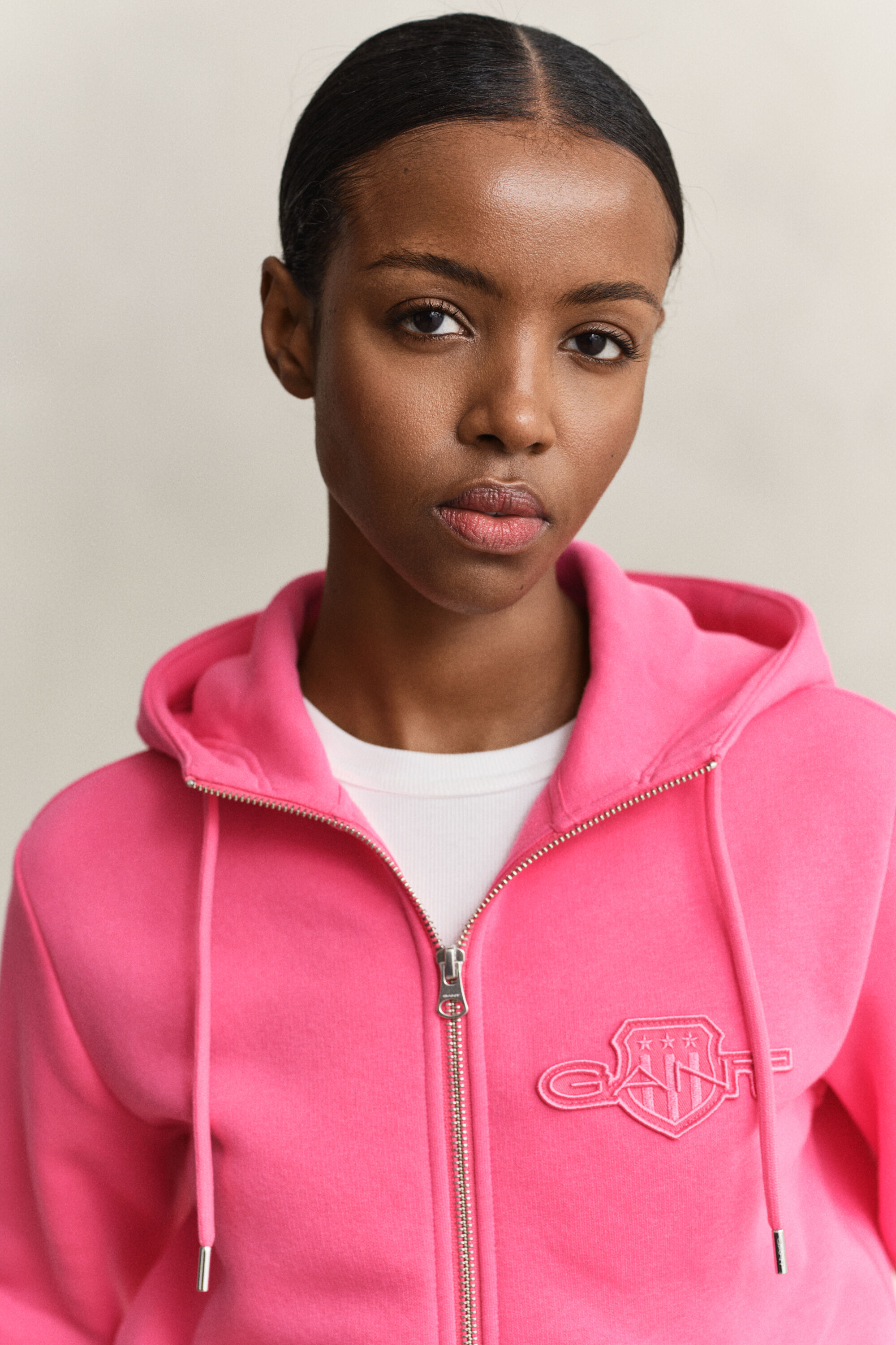 Sudadera con capucha y cremallera Tonal Shield