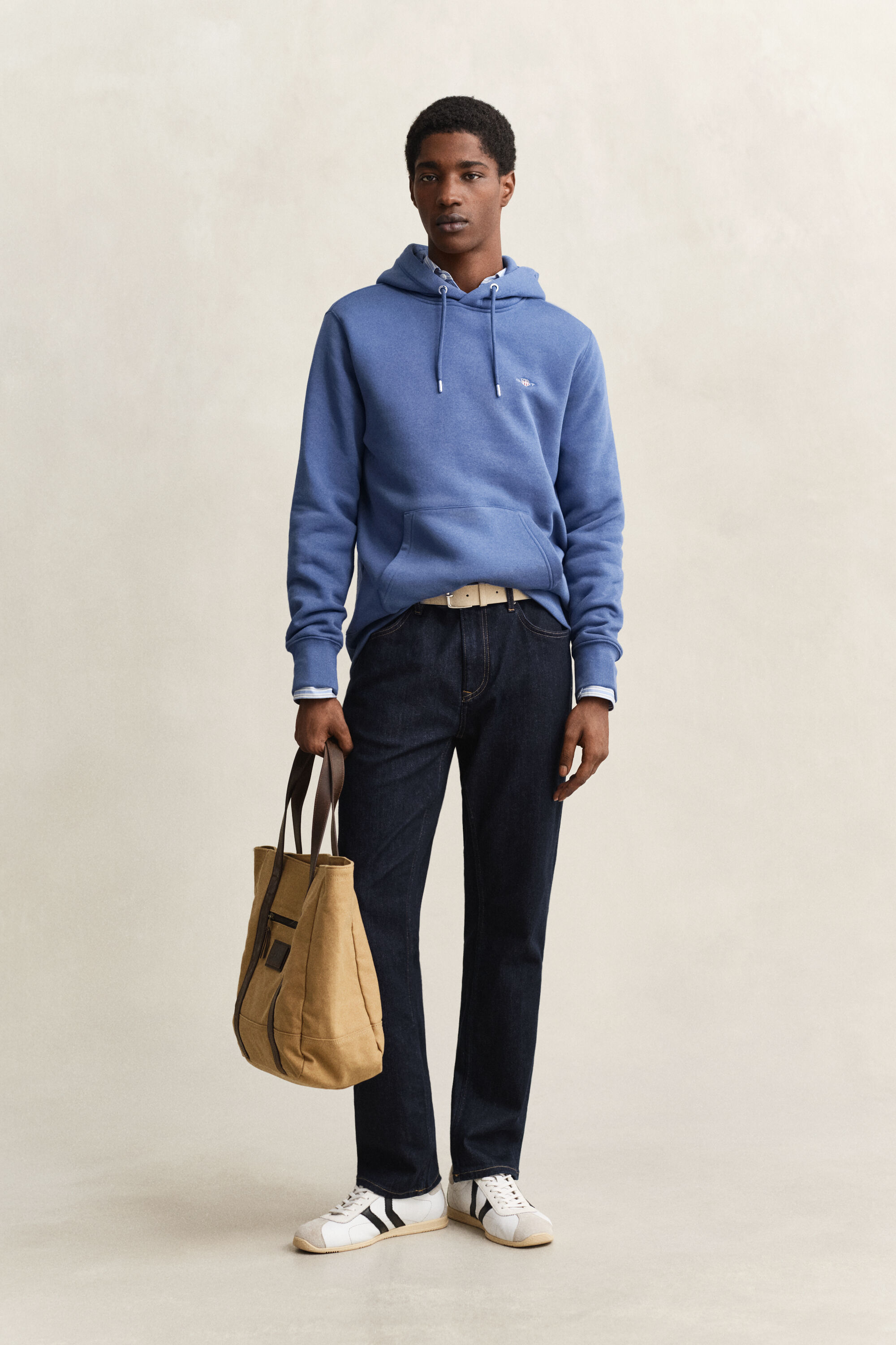 Sudadera con capucha Shield