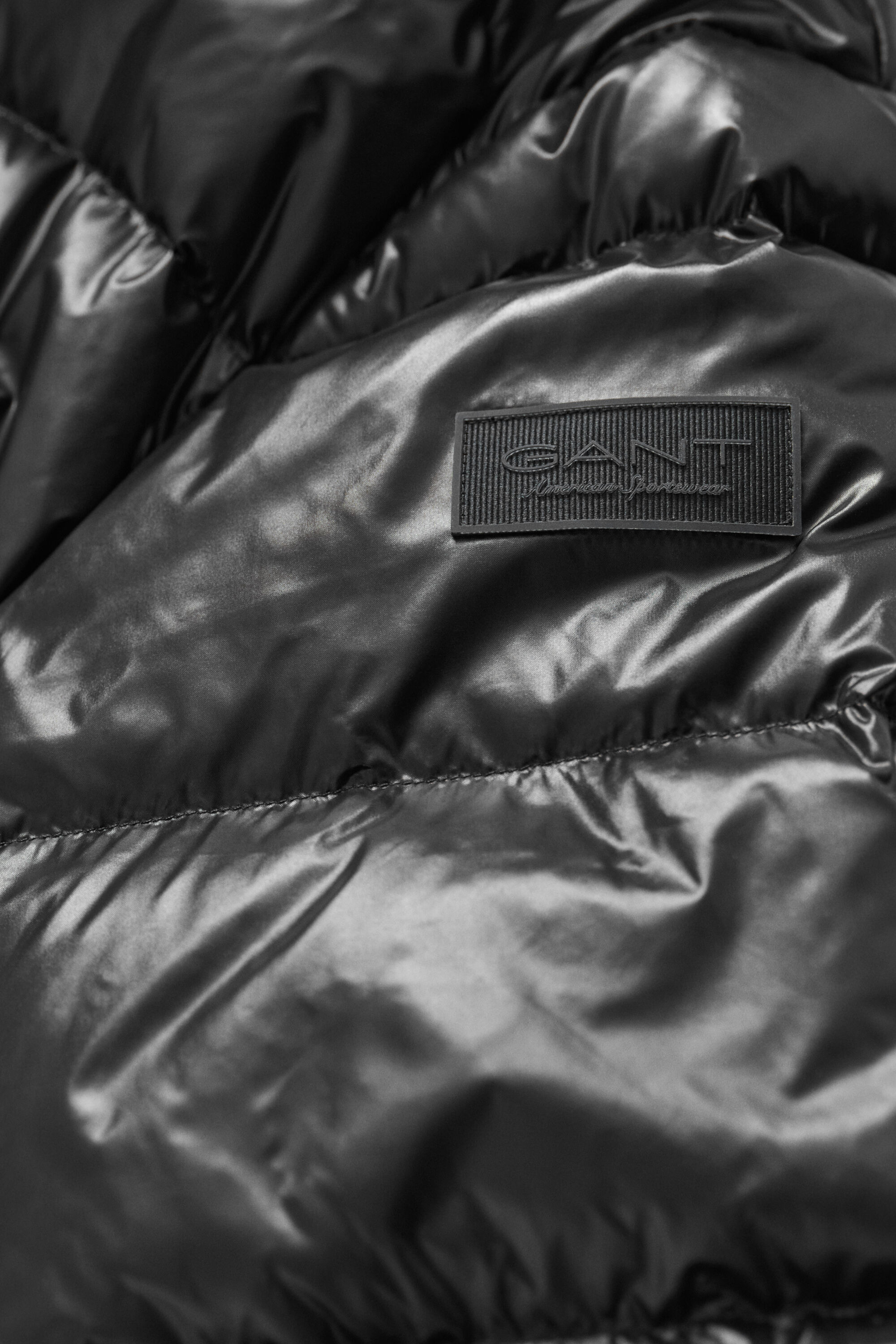 Chaqueta de plumón brillante