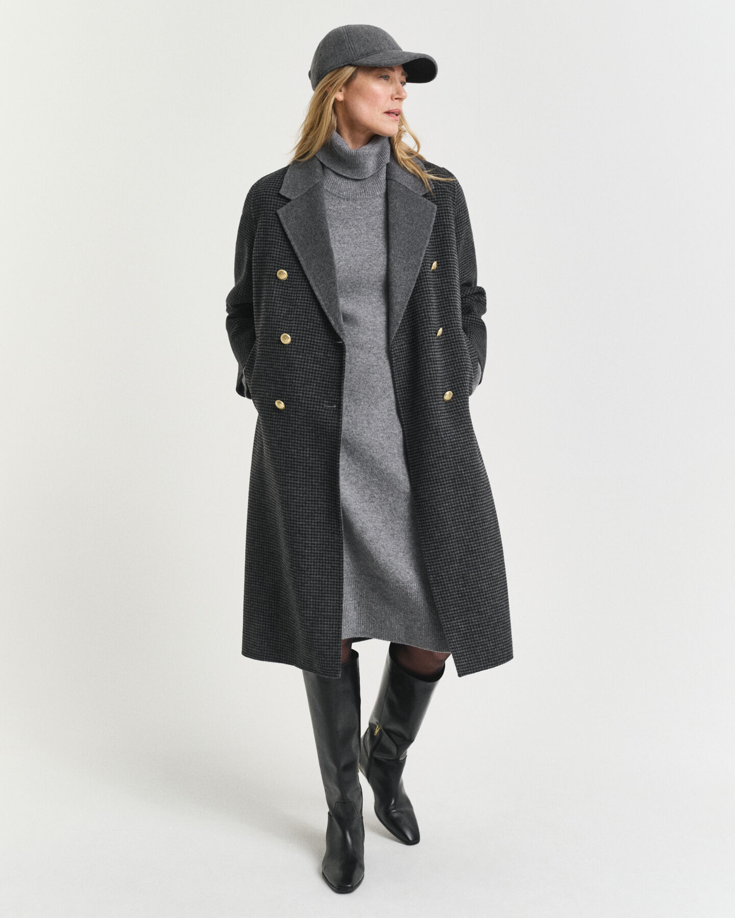 Vestido de cuello de cisne con detalle de punto