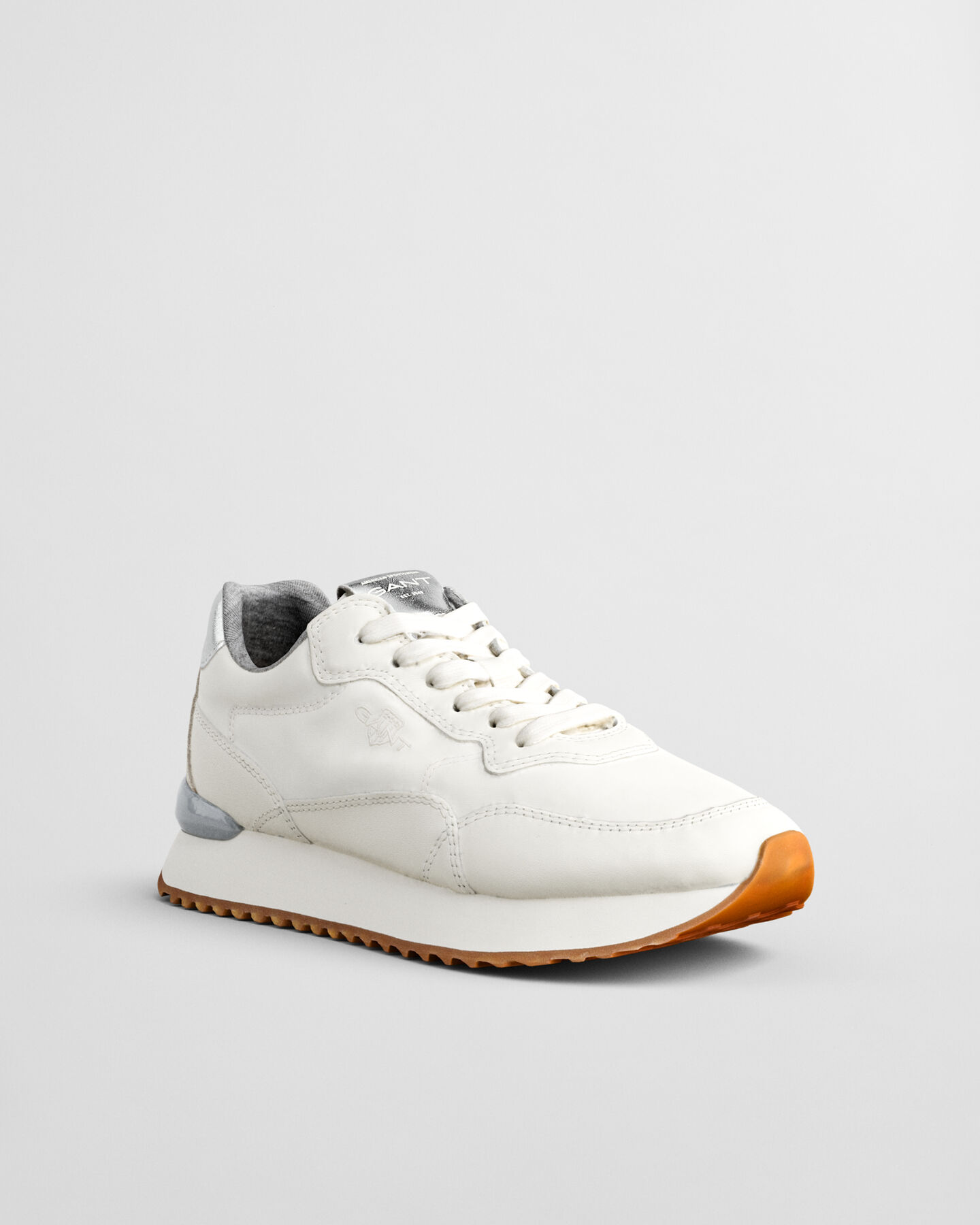 Zapatillas Bevinda de piel y nailon