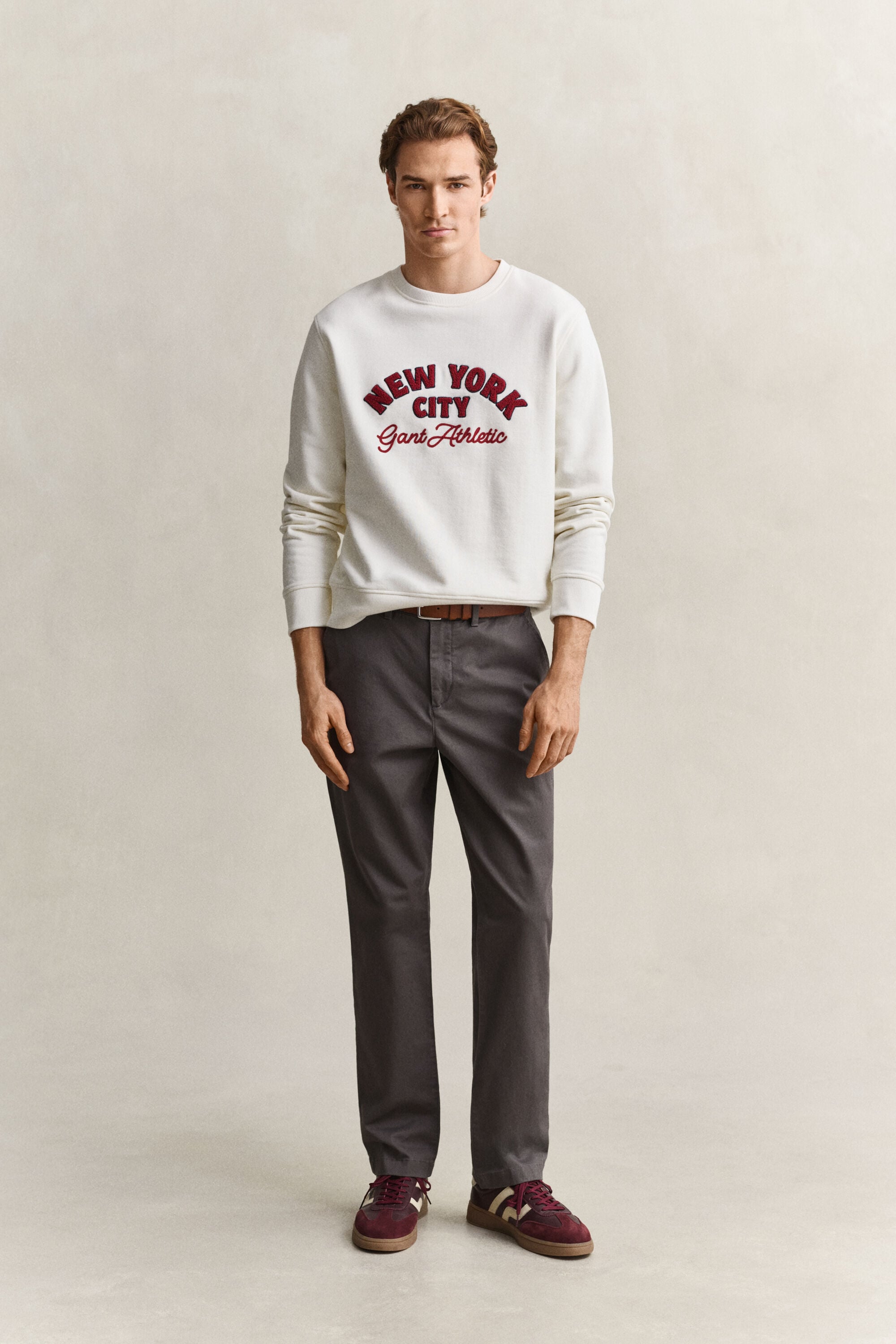 Pantalones chinos Regular Fit clásicos