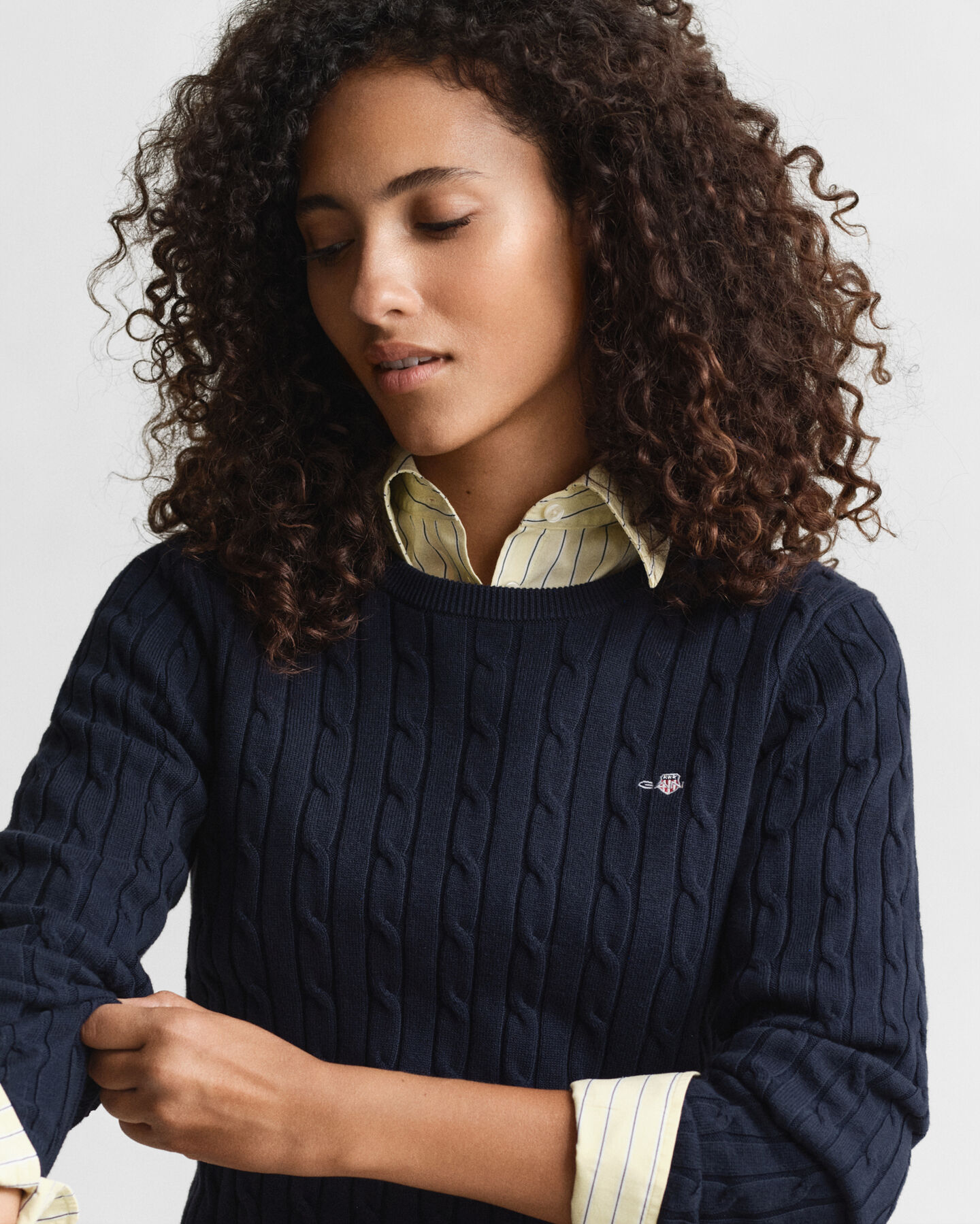 Jersey de cuello redondo y punto de ochos en algodón elástico