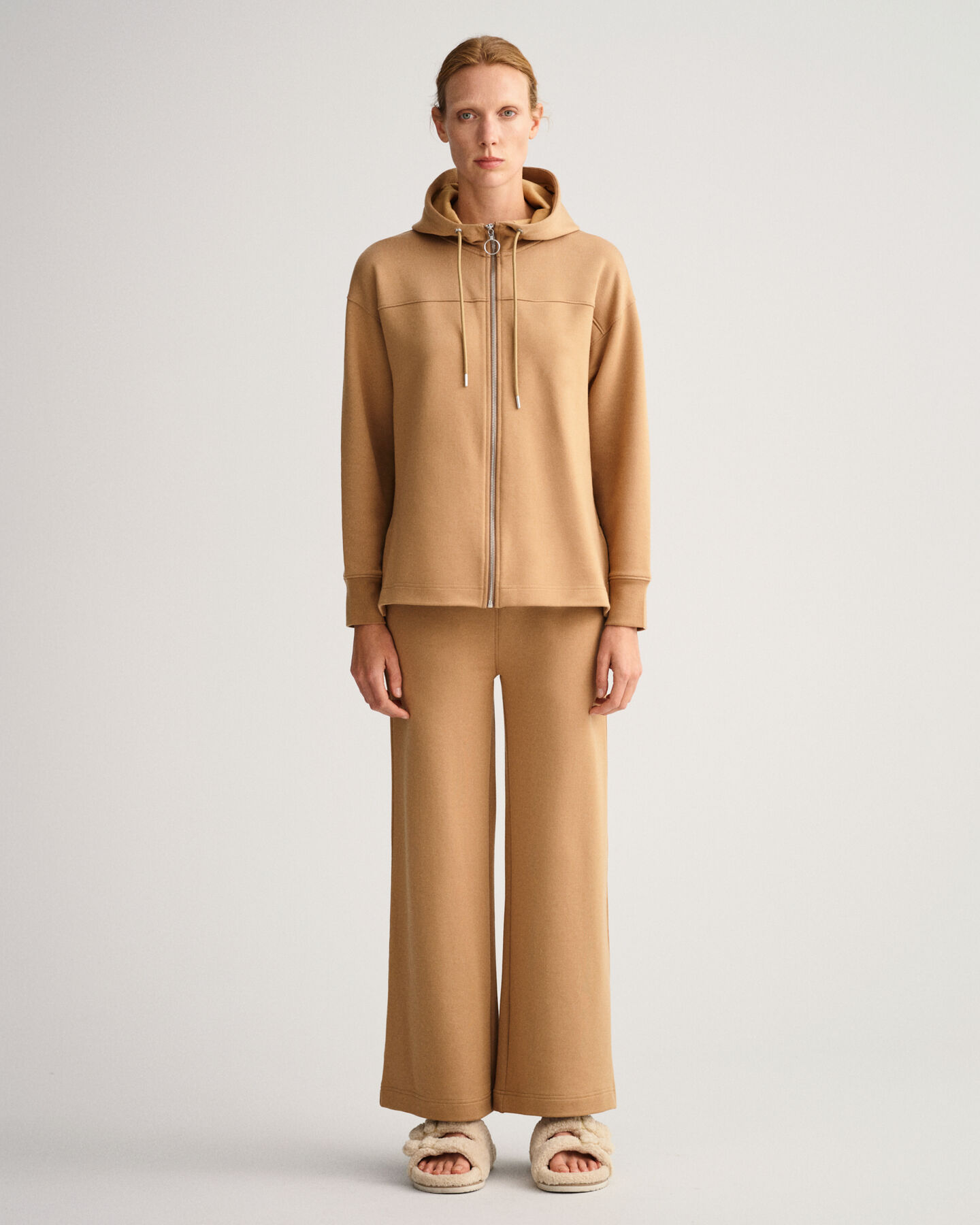 Pantalones de deporte acampanados