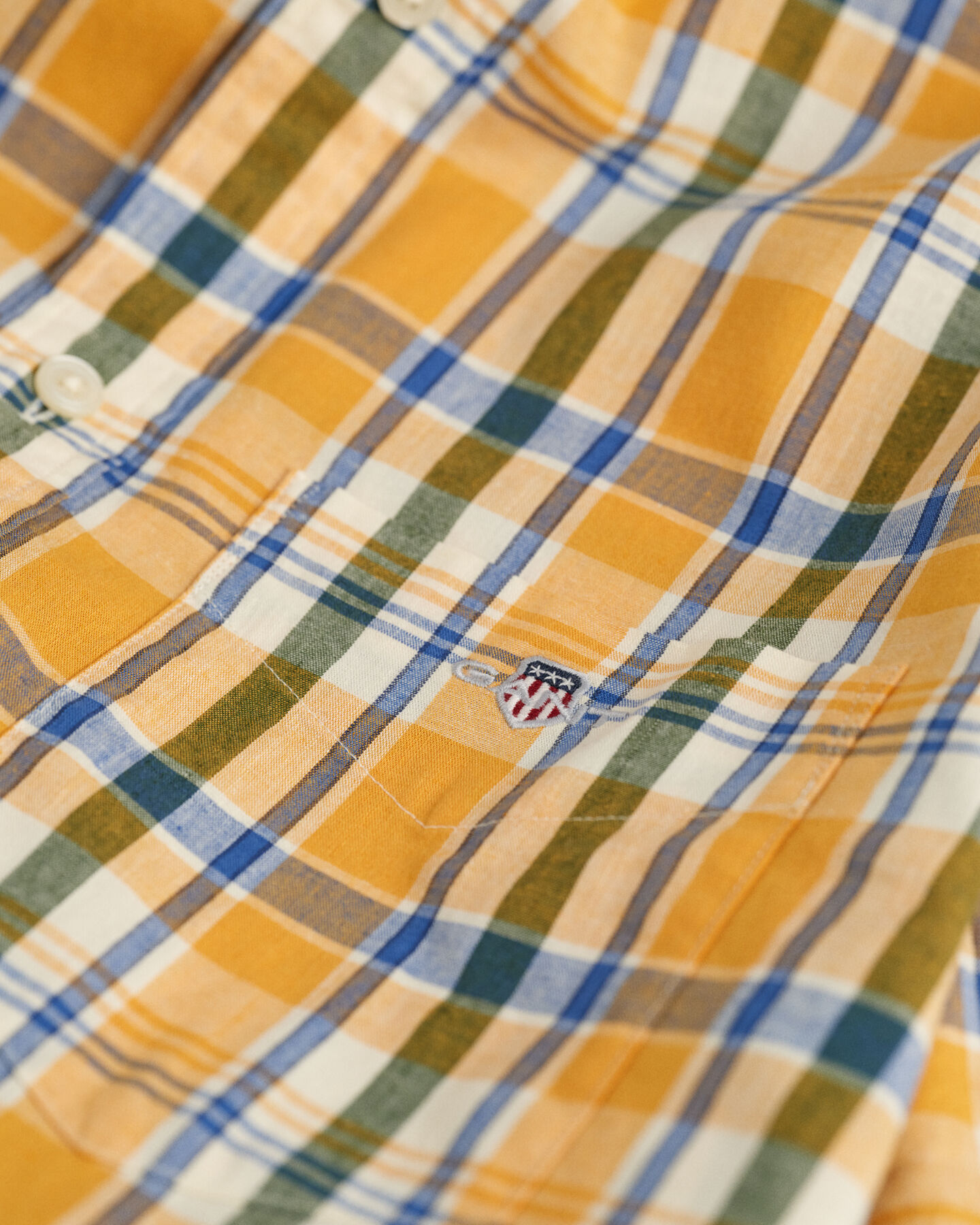 Camisa Regular Fit de manga corta en algodón y lino a cuadros