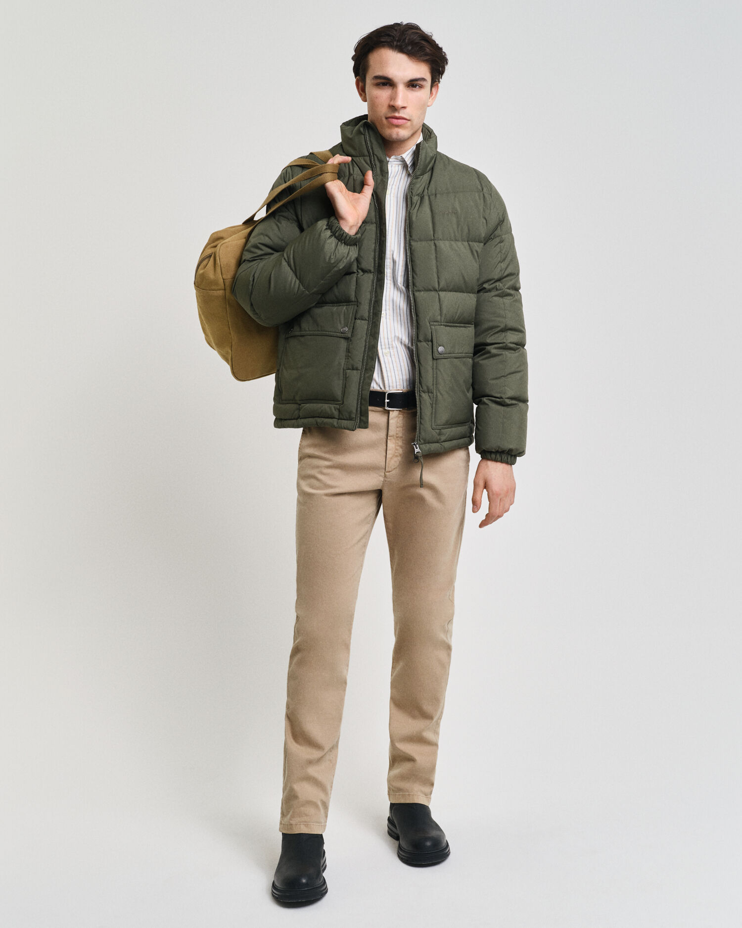 Pantalones chinos estructurados Slim Fit con textura labrada