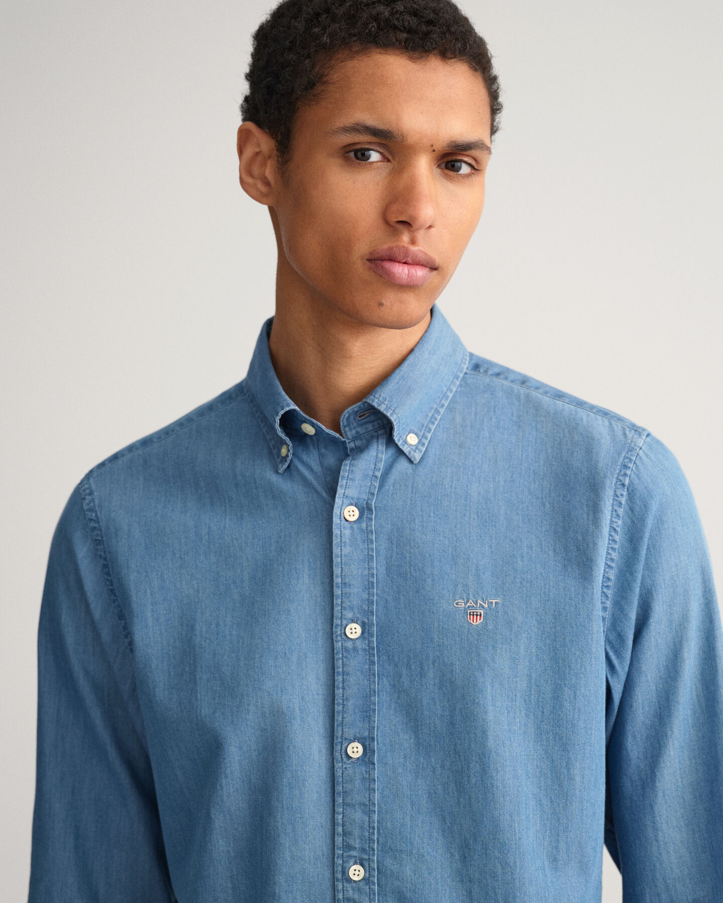 Camisa Slim Fit a&ntilde;il