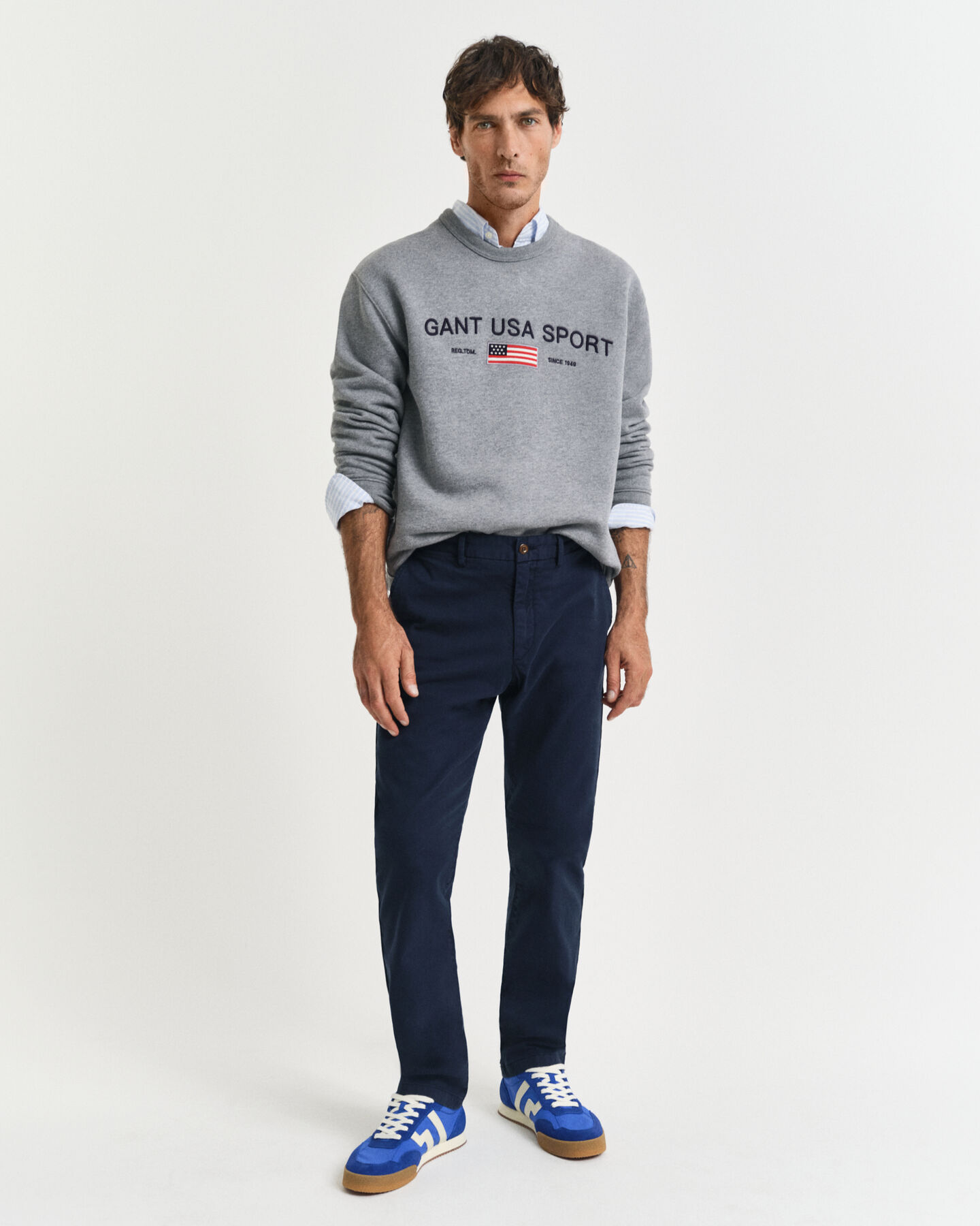 Pantalones chinos estructurados Slim Fit con textura labrada